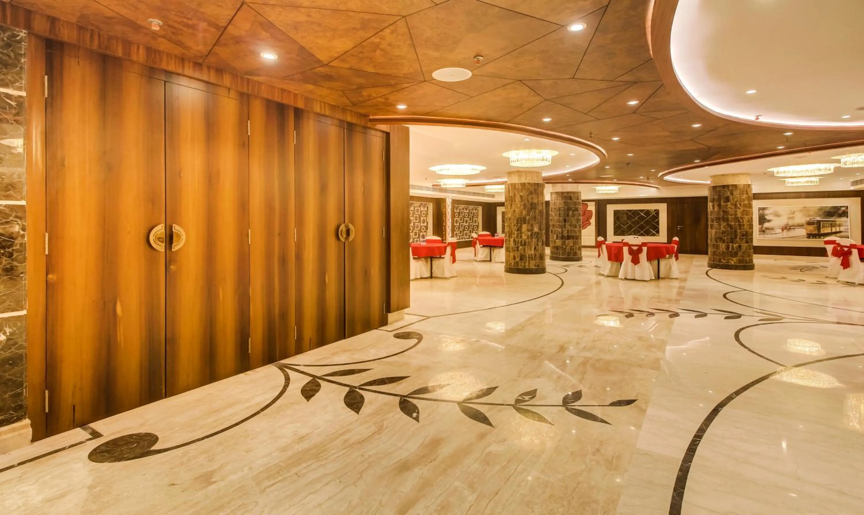 Lobby or reception in Treebo Premium Tahoora International