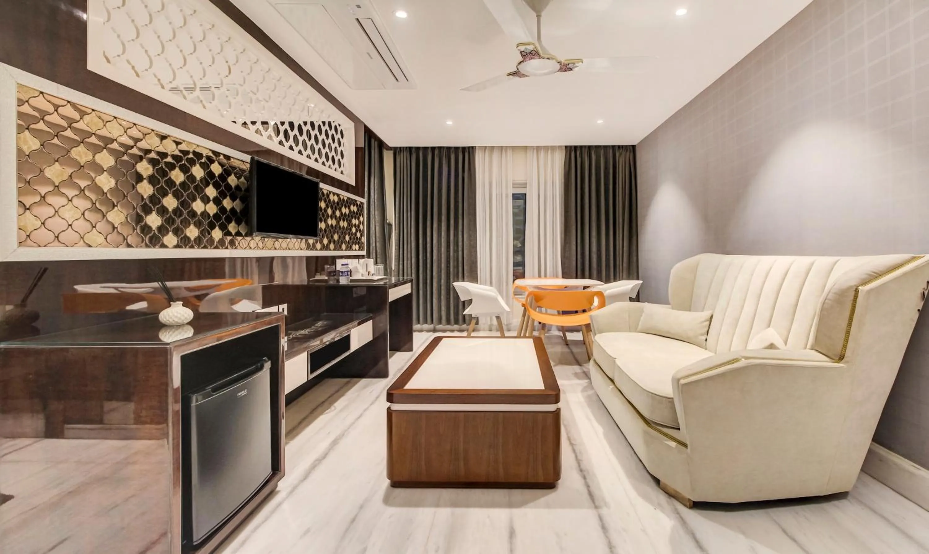 Living room in Treebo Premium Tahoora International