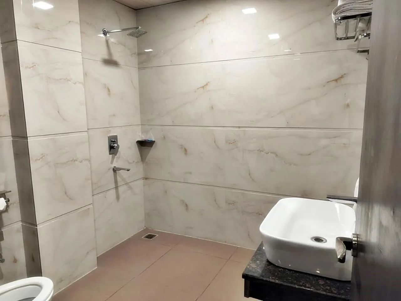 Bathroom in Hotel Luxuria