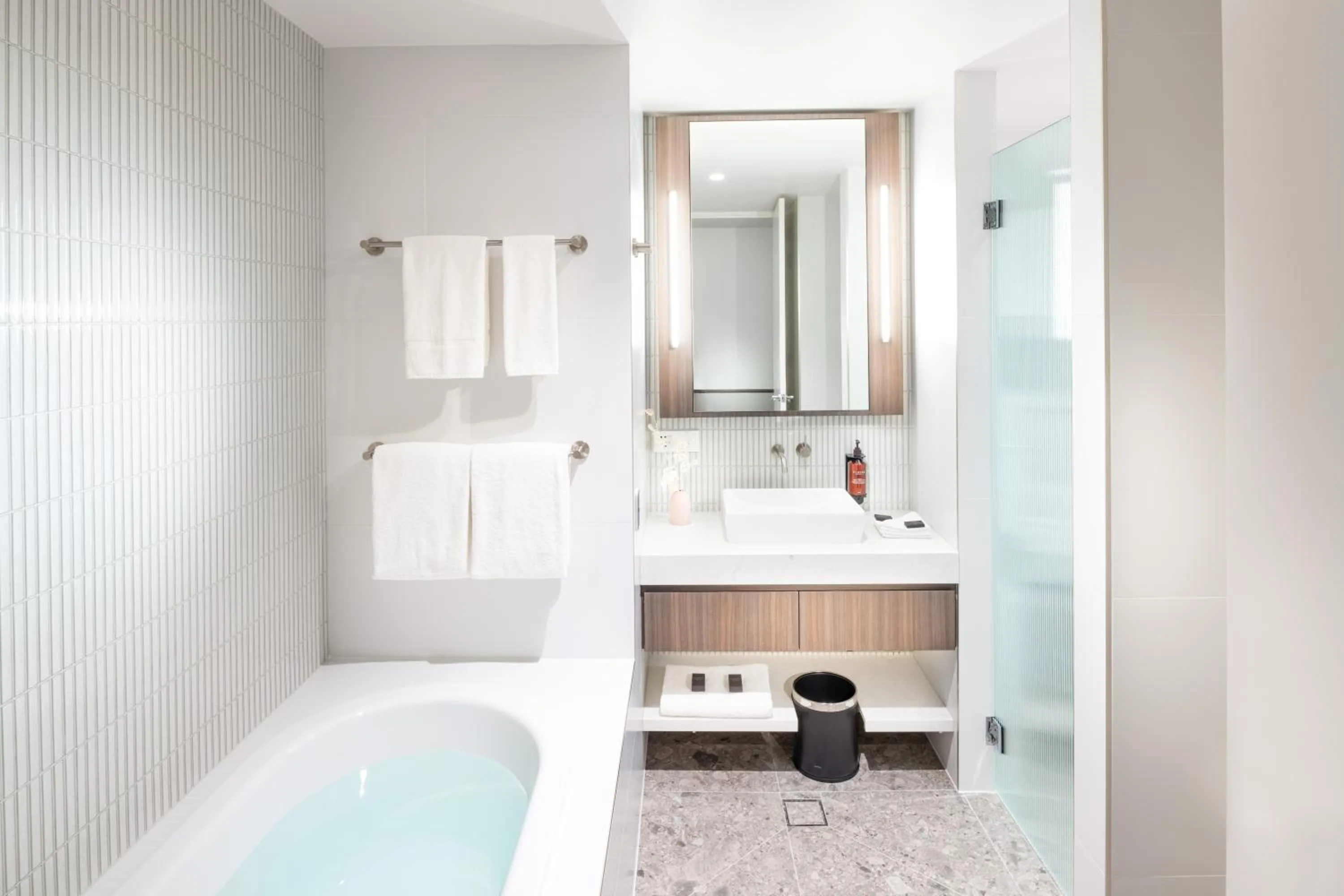 Bath in Majestic M Suites