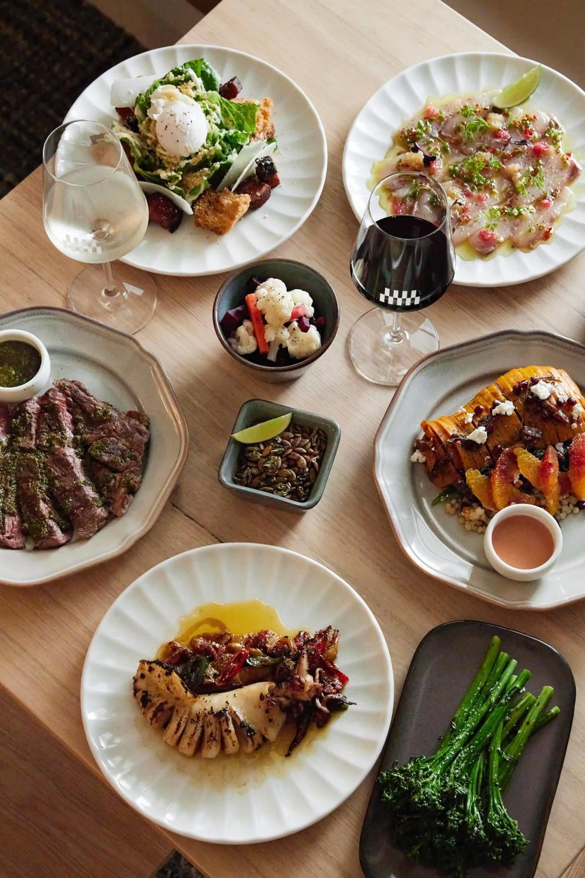 Restaurant/places to eat in Majestic M Suites