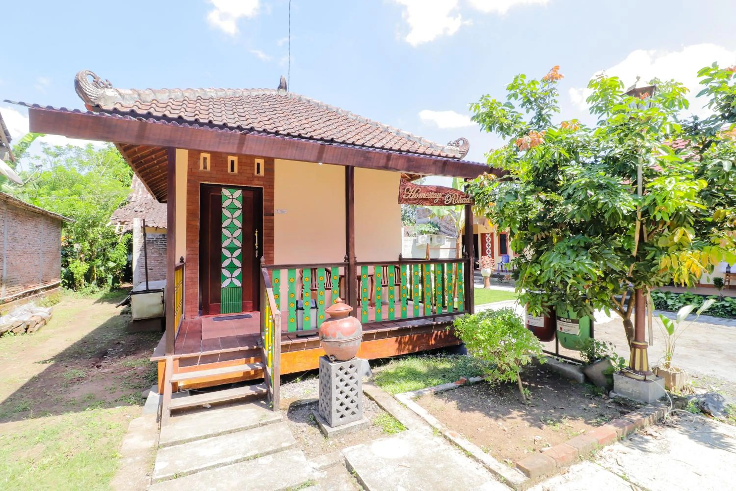 Property building in Omah Rohadi Syariah by Ndalem Beong