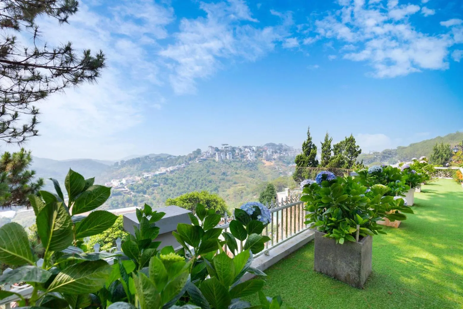 Garden in RANG DONG VILLAS