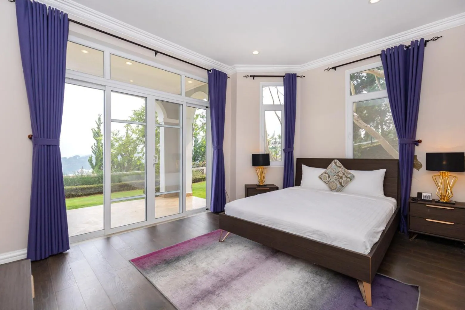 View (from property/room), Bed in RANG DONG VILLAS