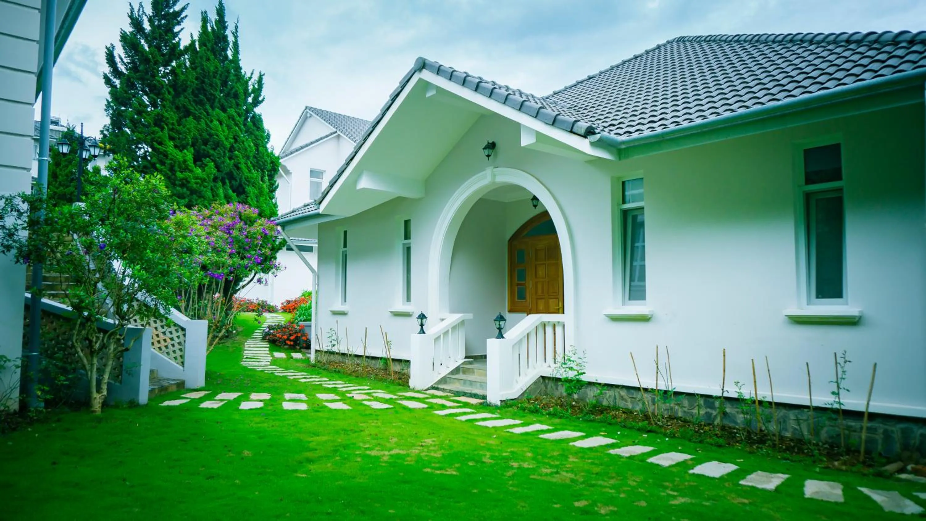 Facade/entrance in RANG DONG VILLAS