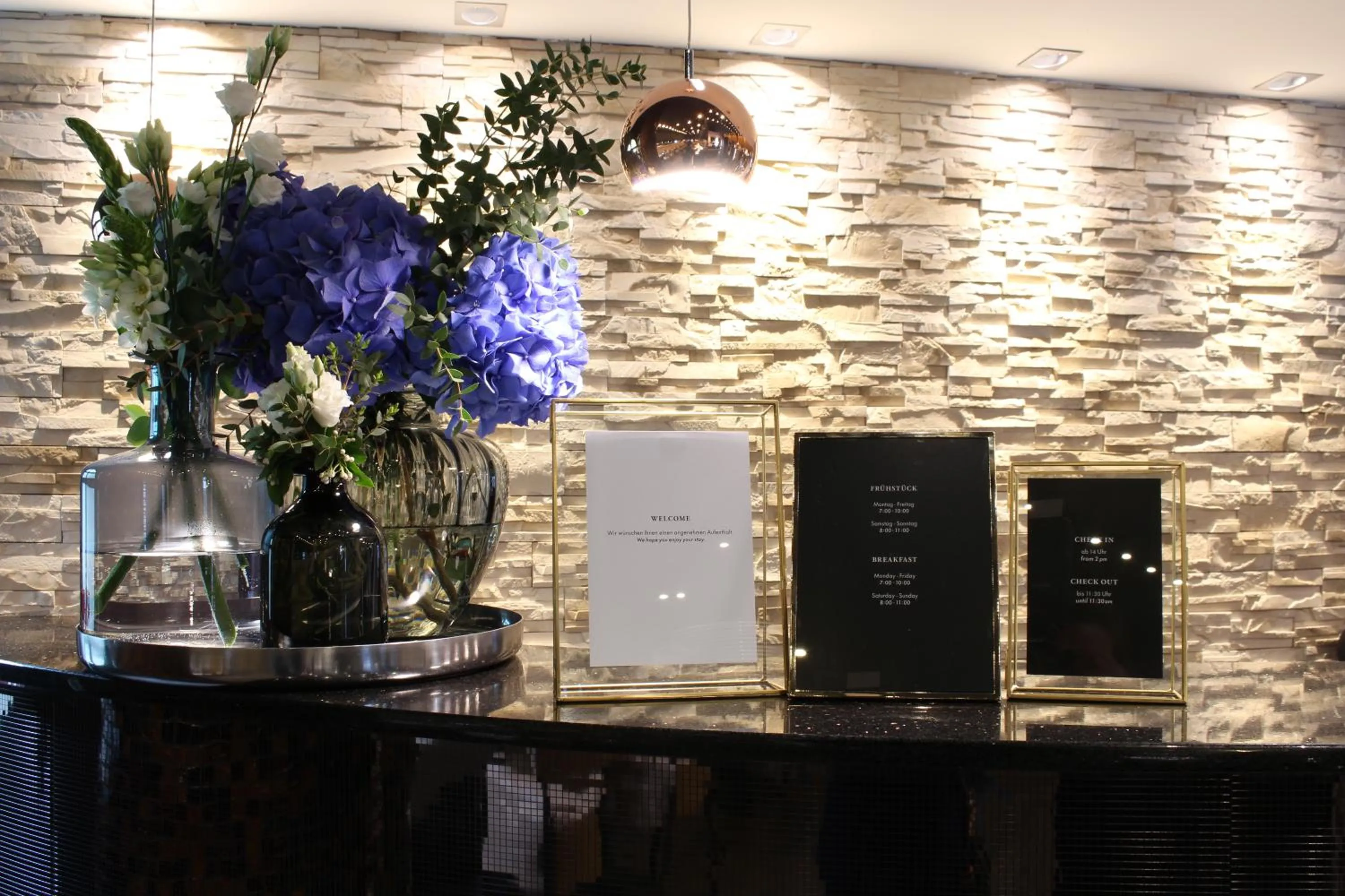 Lounge or bar in Hotel Delta am Potsdamer Platz