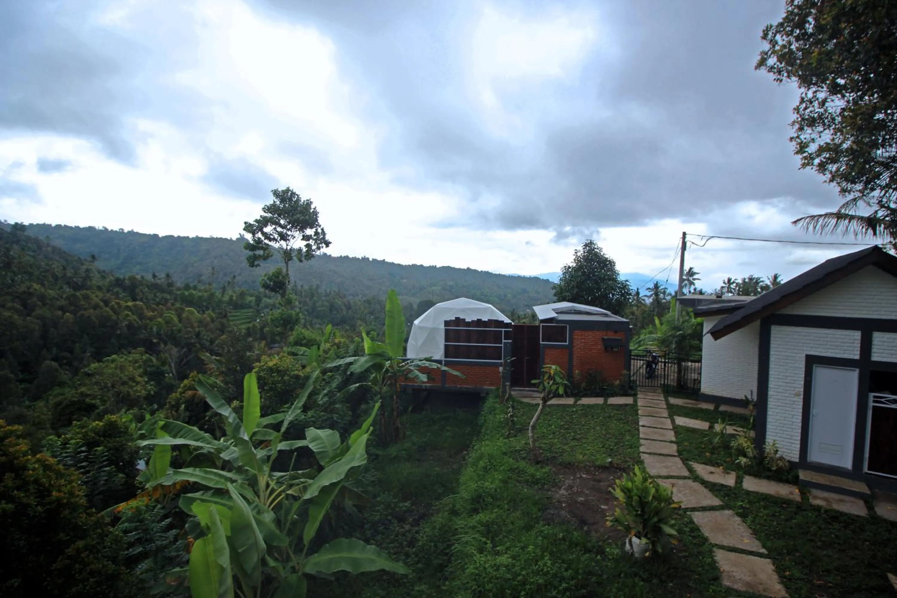 Mountain view in Moondock Luxury Camp