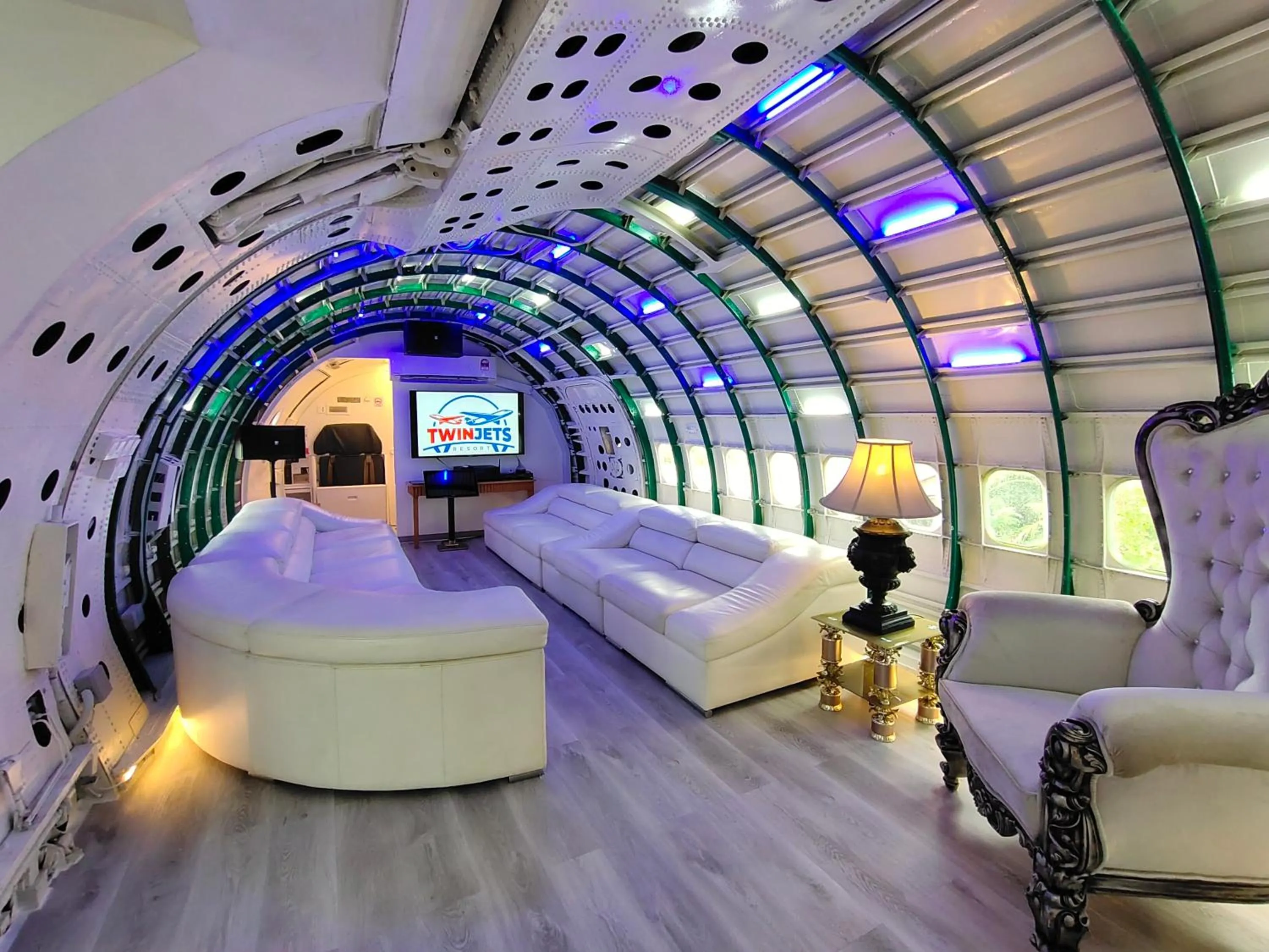 Seating area in Twin Jets Resort