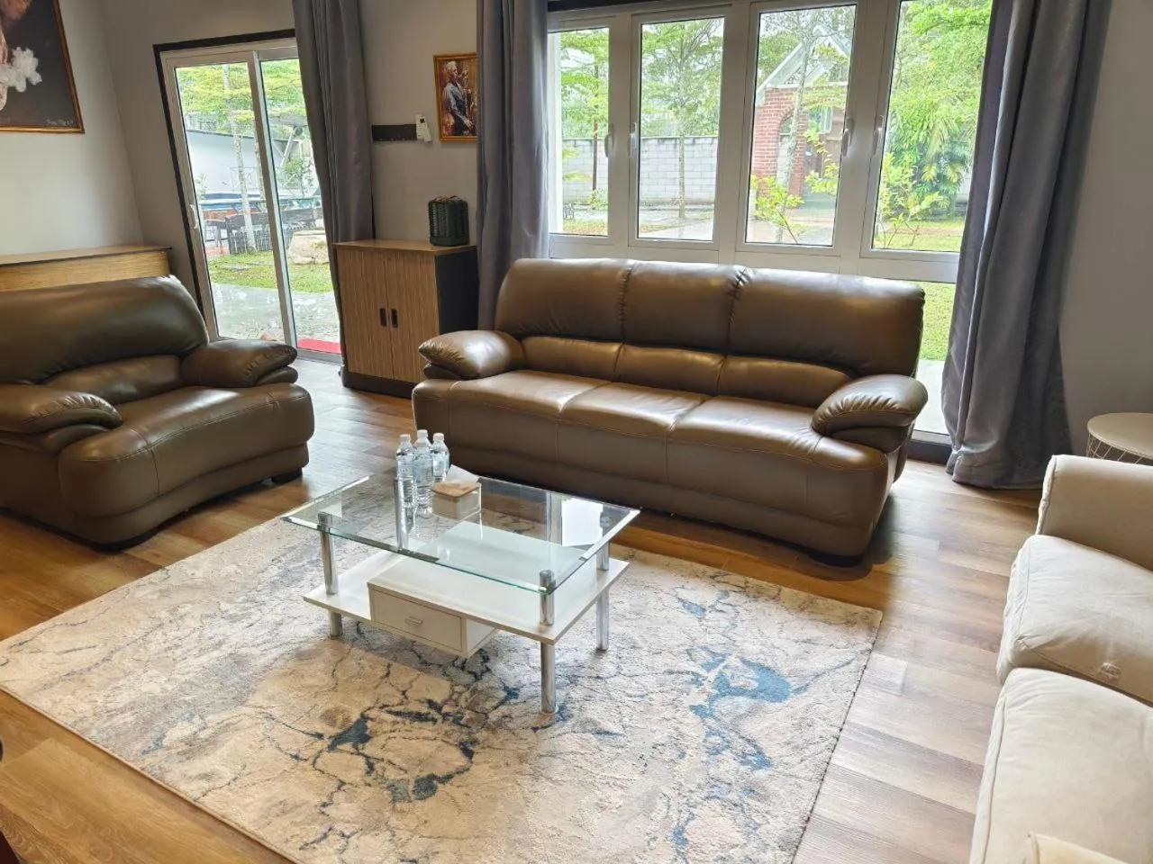 Living room in Twin Jets Resort