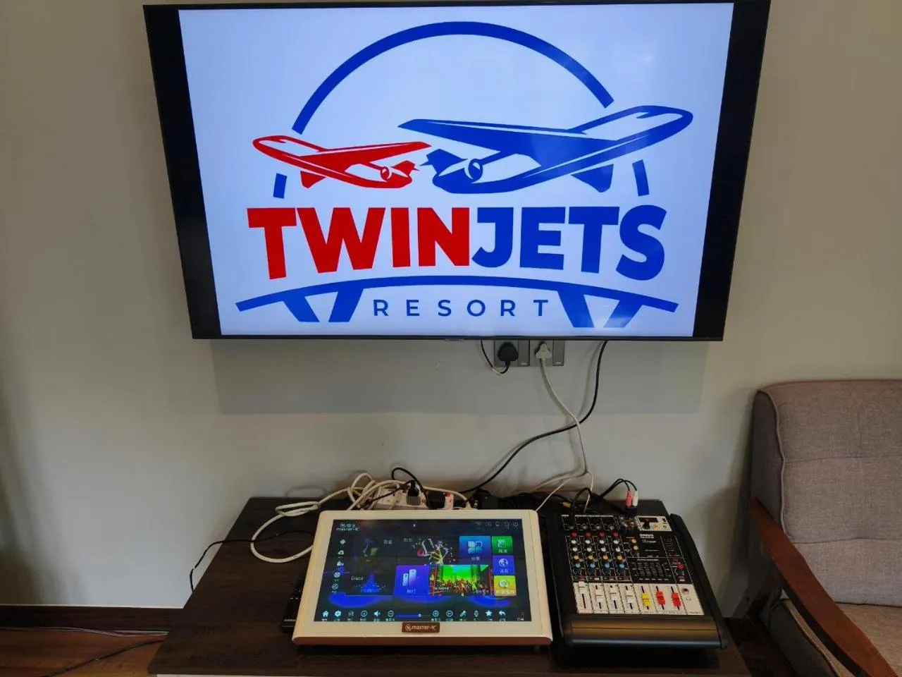 Karaoke in Twin Jets Resort