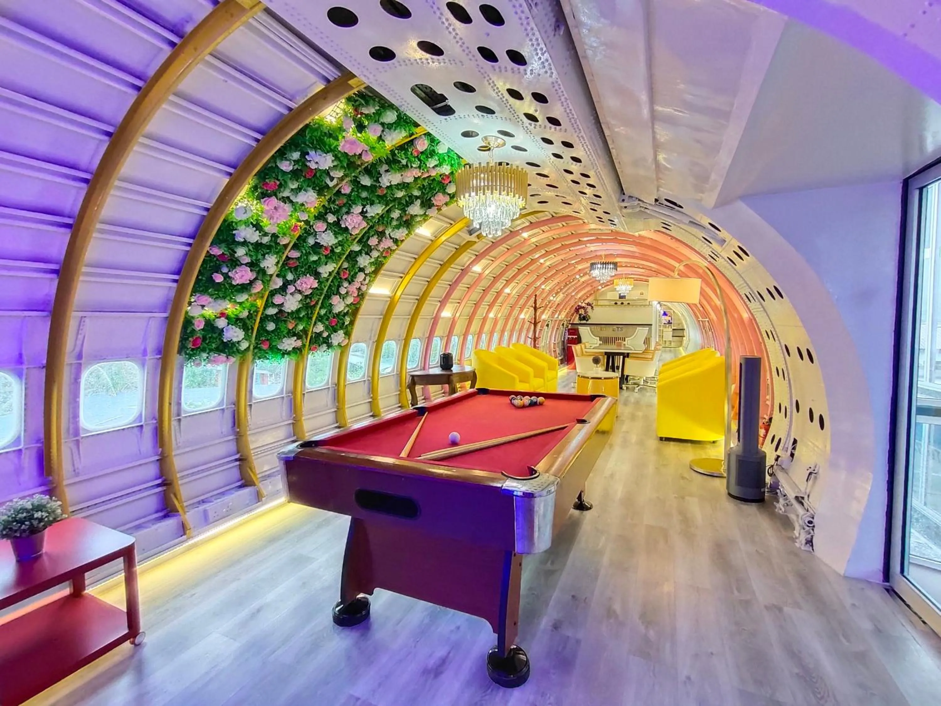 Seating area in Twin Jets Resort