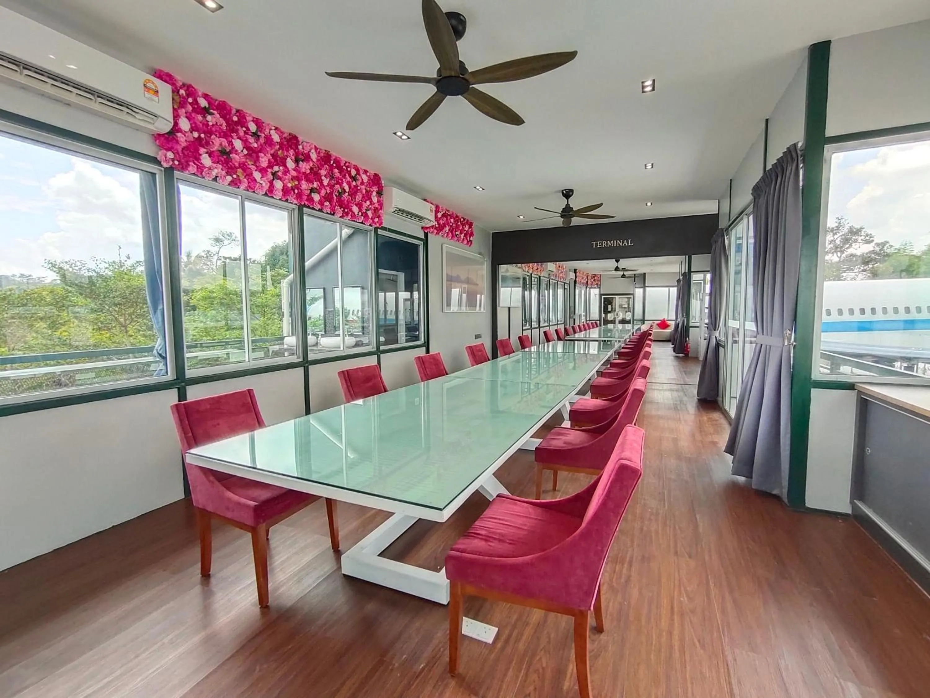 Meeting/conference room in Twin Jets Resort