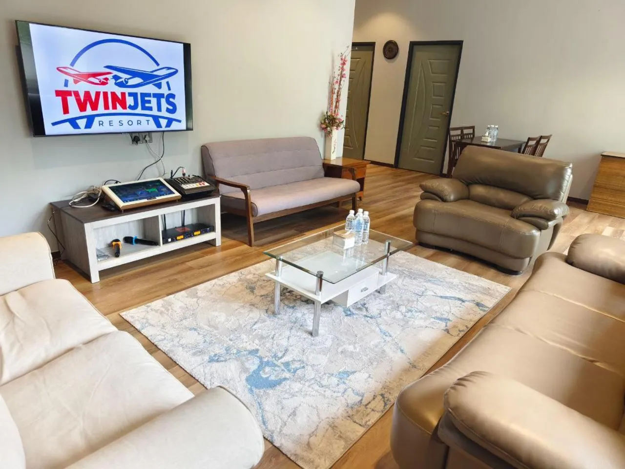 Living room in Twin Jets Resort