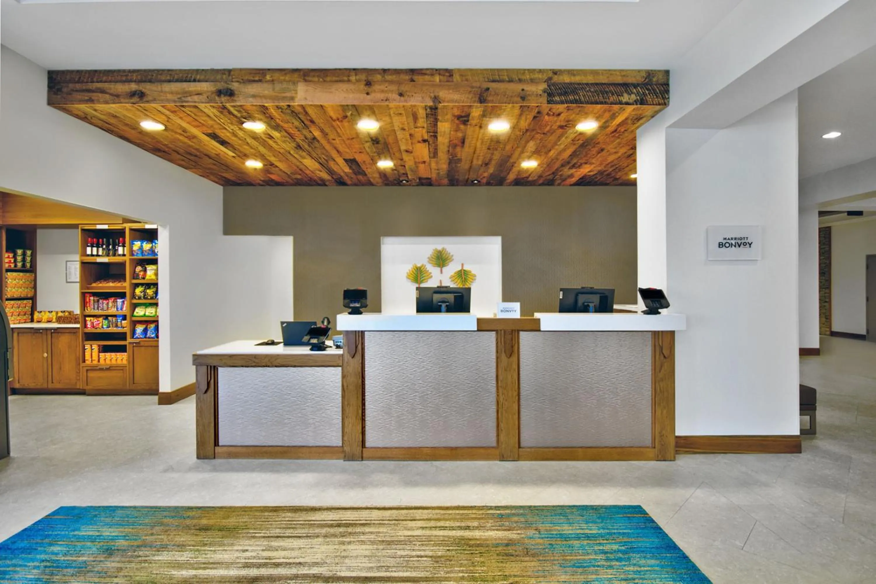 Lobby or reception in Fairfield by Marriott Inn & Suites Orlando at FLAMINGO CROSSINGS® Town Center