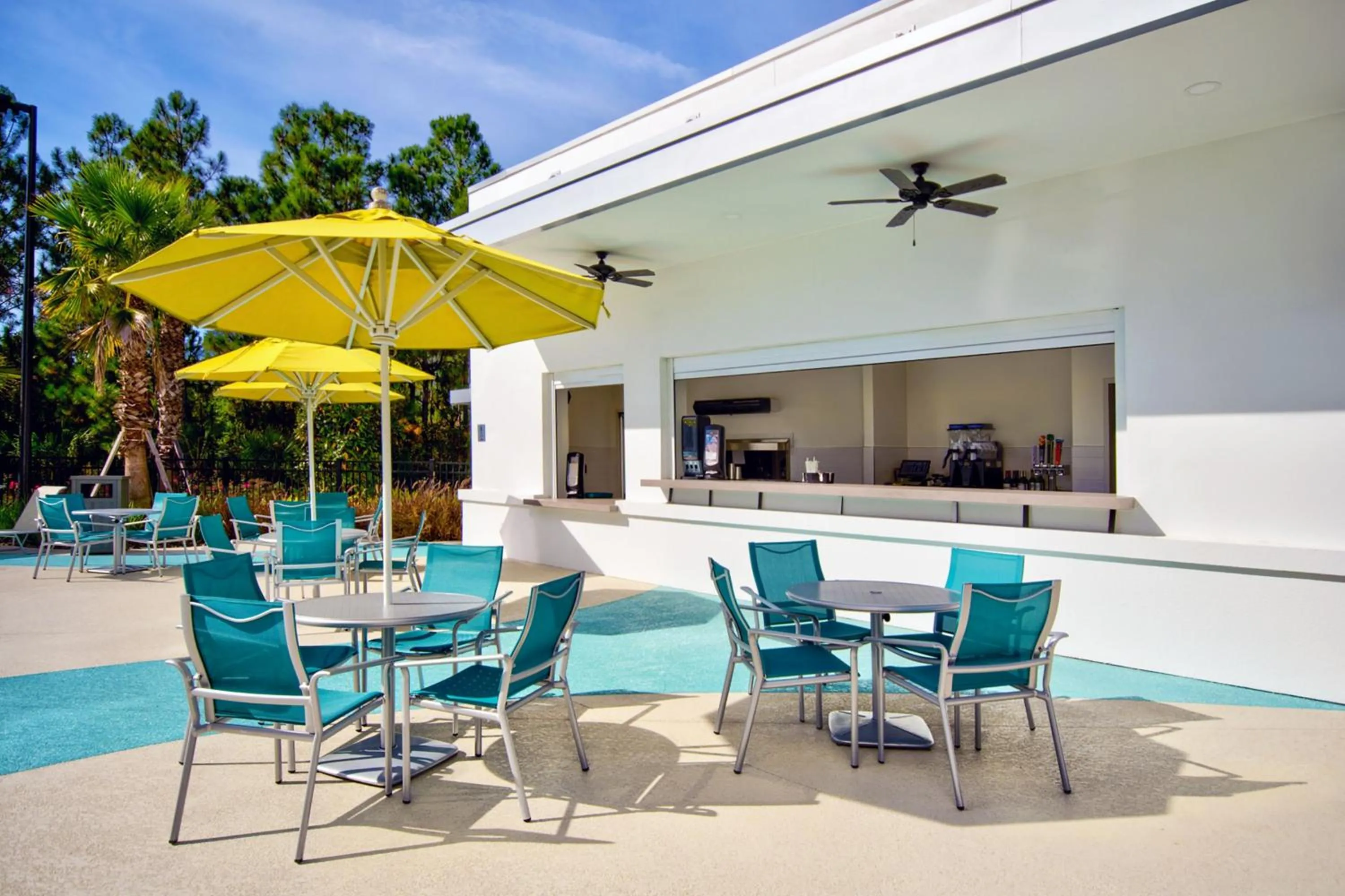 Swimming pool in Fairfield by Marriott Inn & Suites Orlando at FLAMINGO CROSSINGS® Town Center