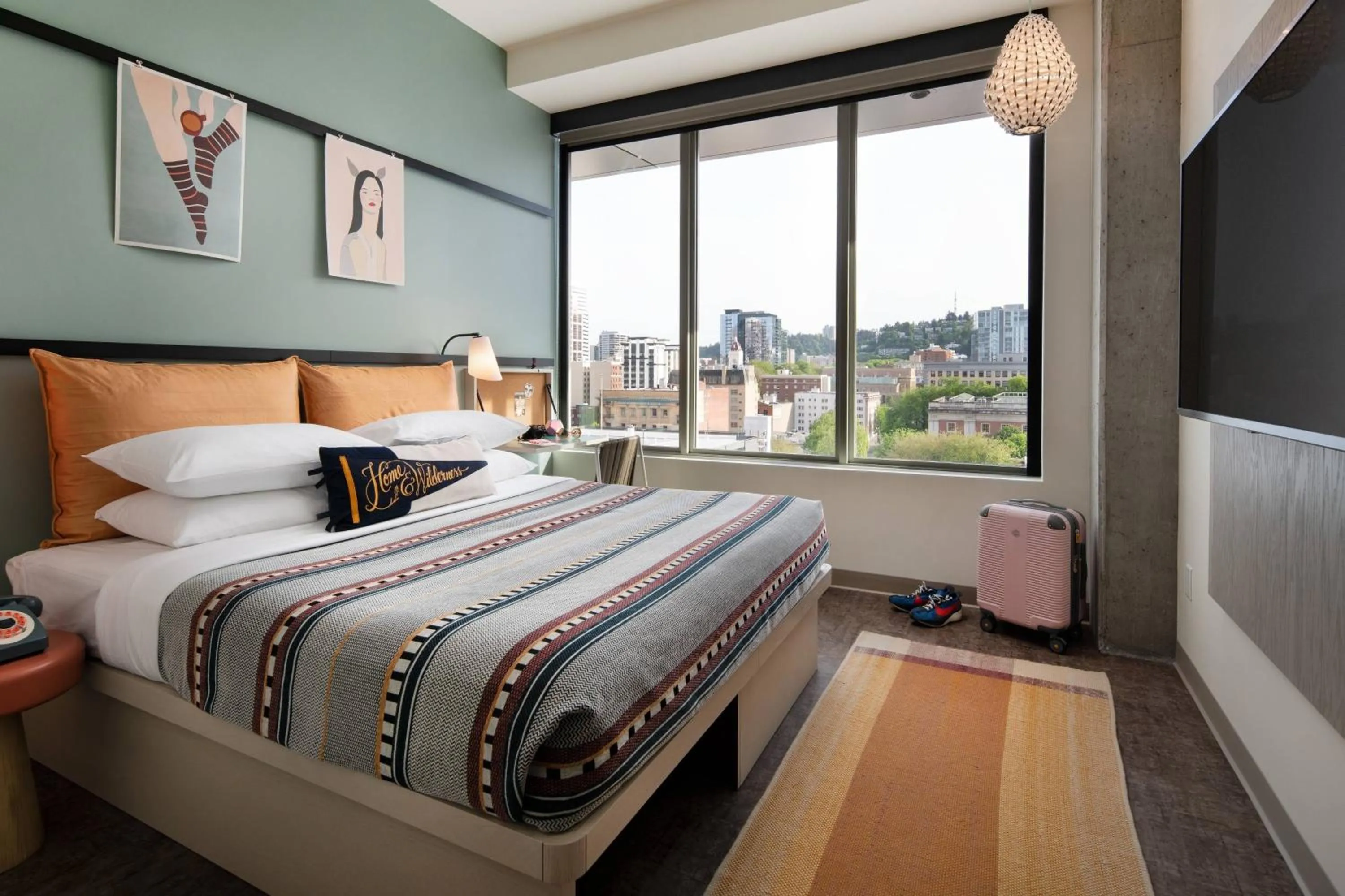 Photo of the whole room, Bed in Moxy Portland Downtown