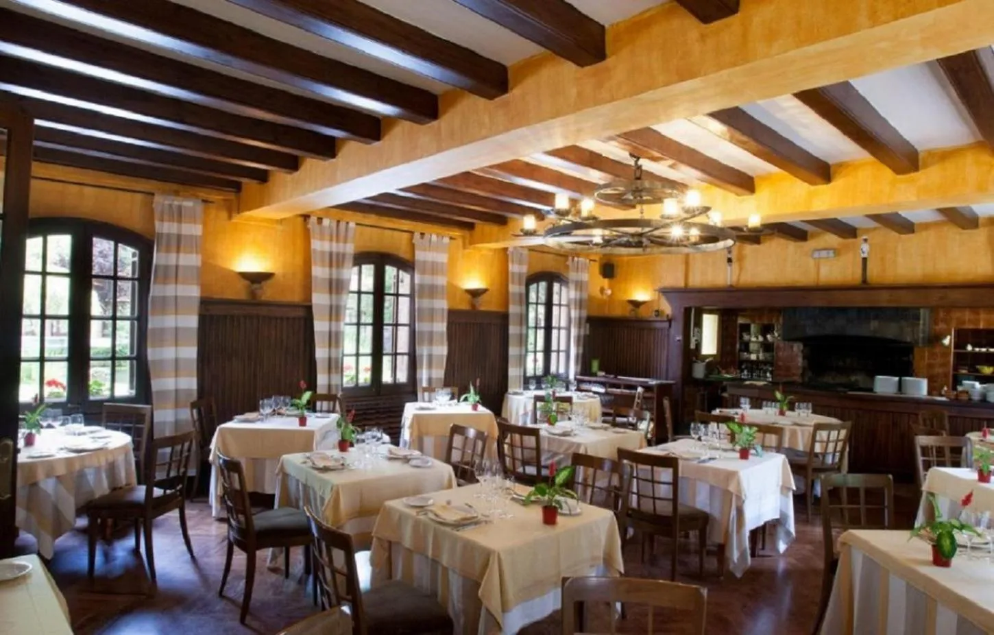 Restaurant/places to eat in Hotel Sant Bernat