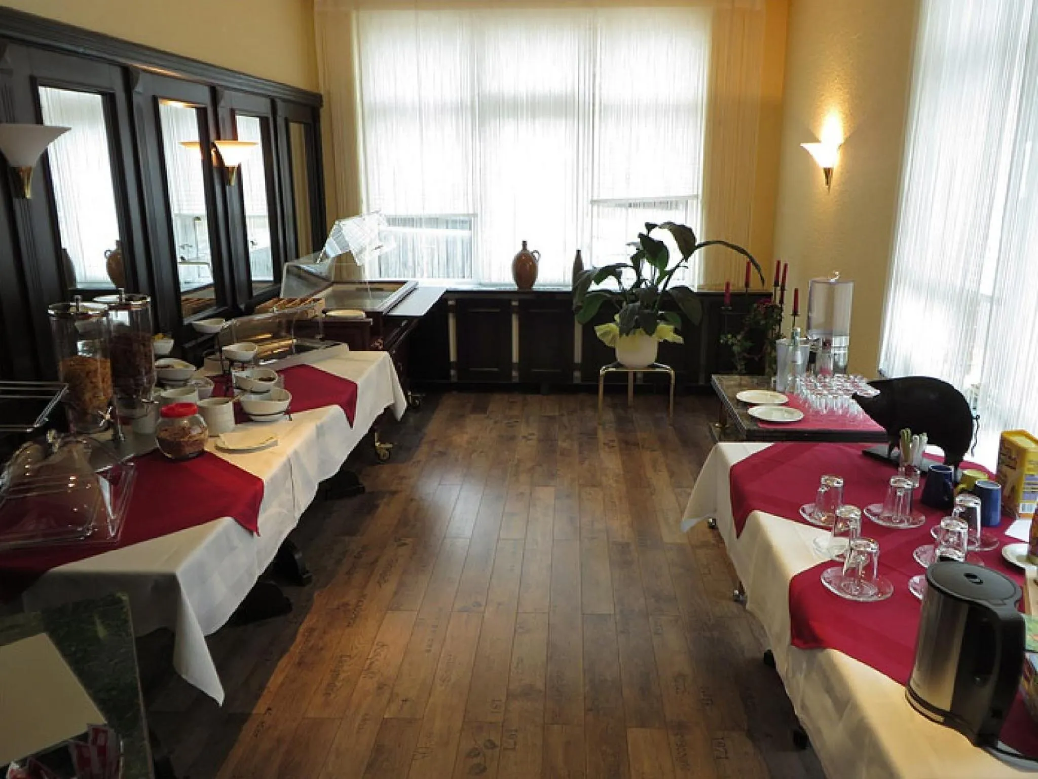 Buffet breakfast in Hotel Fürstenberg