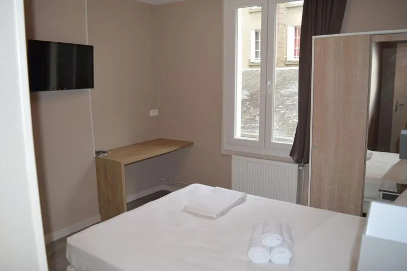 Bed in Appart'hôtel Voltaire