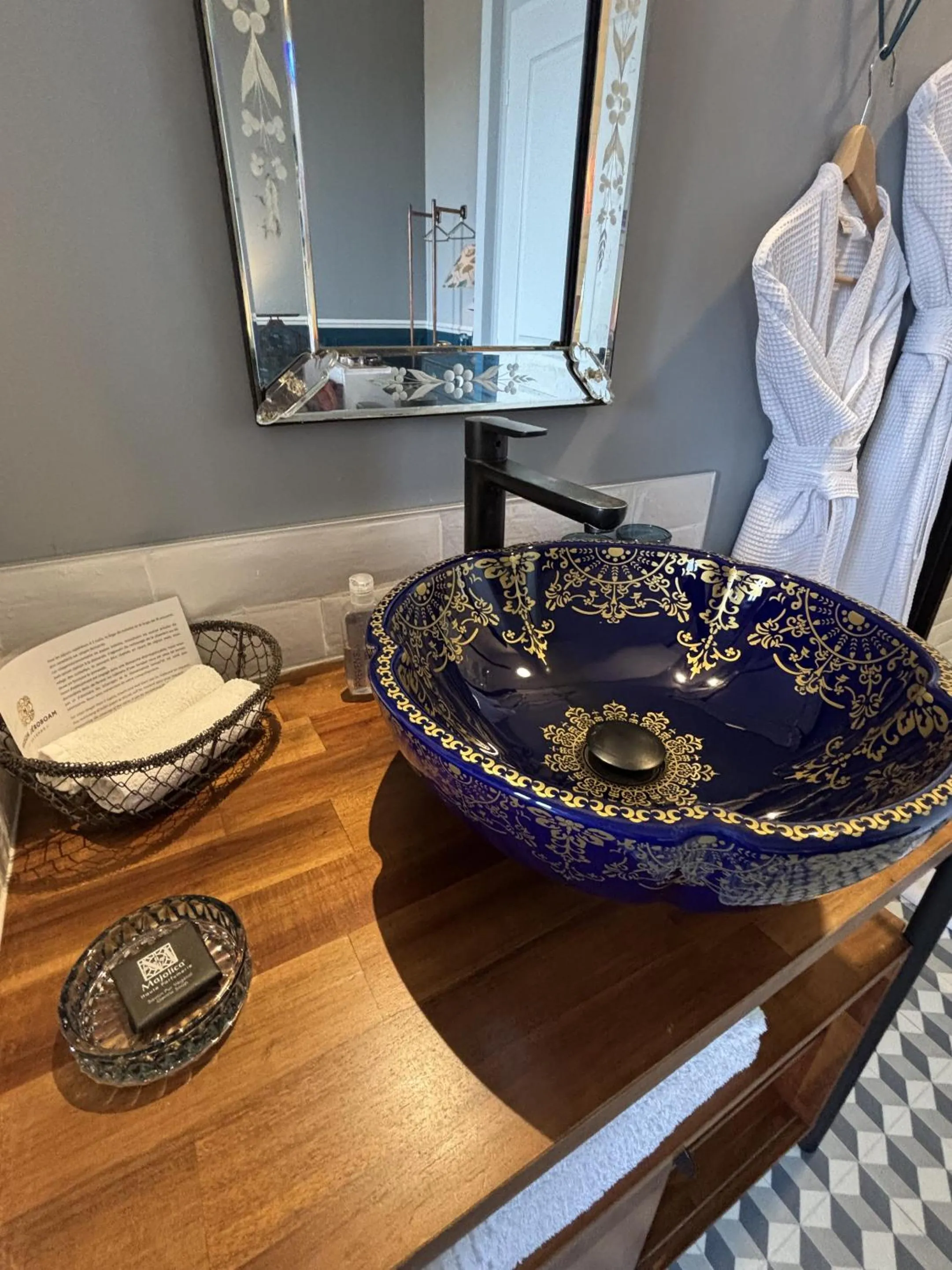 Bathroom in LA MAISON JEROBOAM