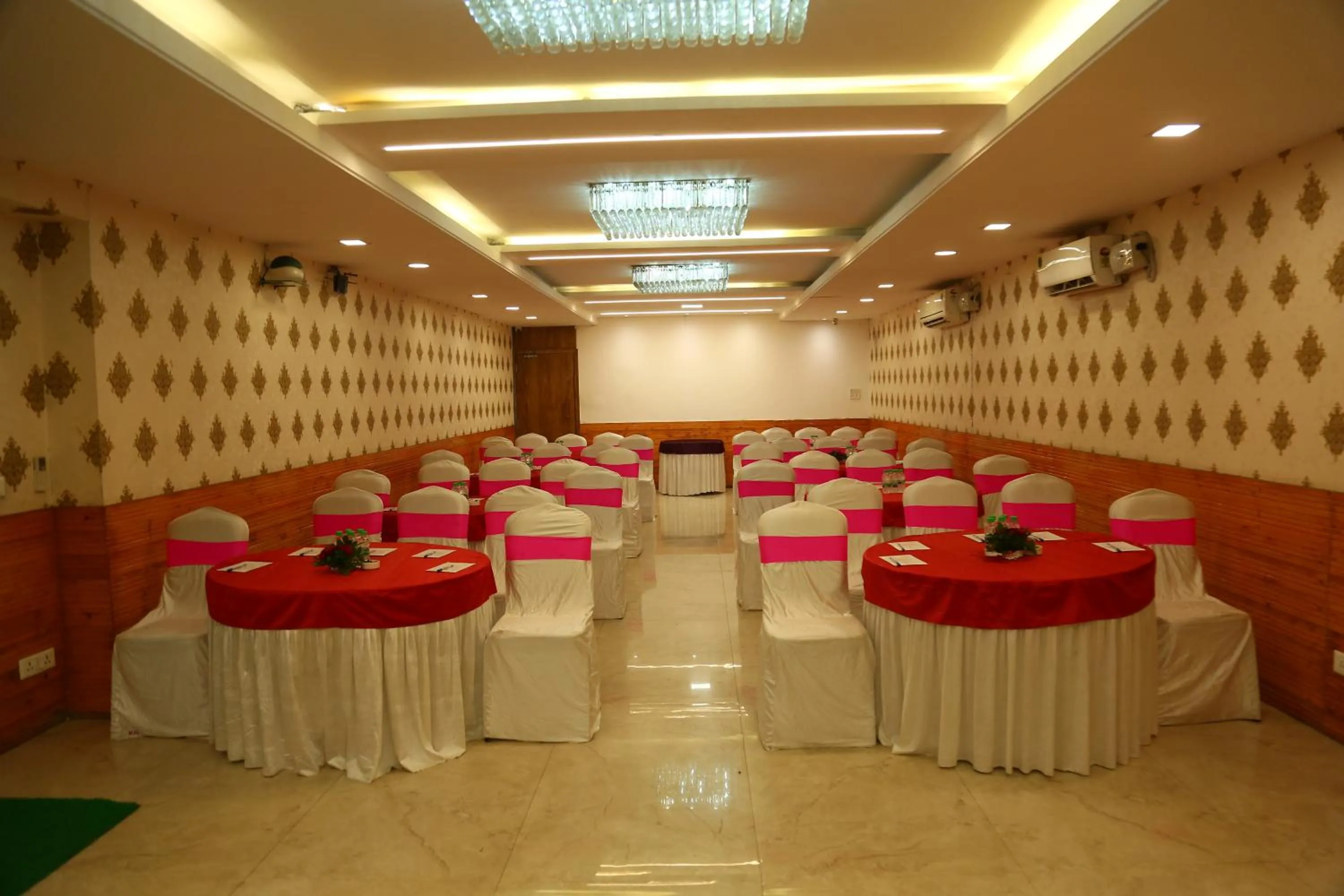 Living room in Hotel Konark Inn