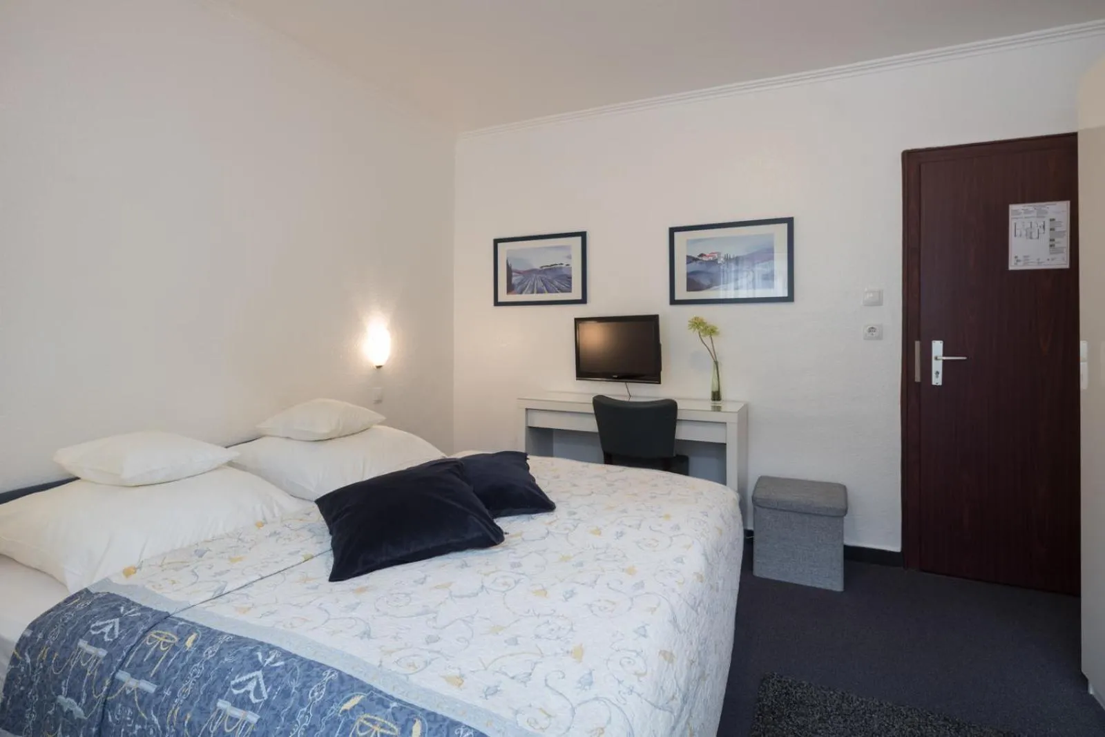 Bed in Hotel Brandenburger Hof