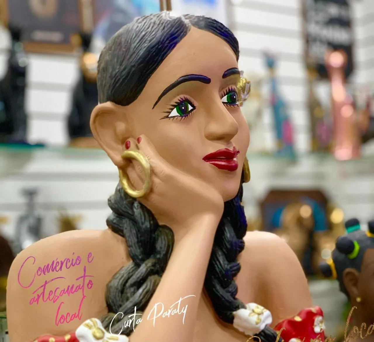 Decorative detail in Suítes Curta Paraty, Família e PETs