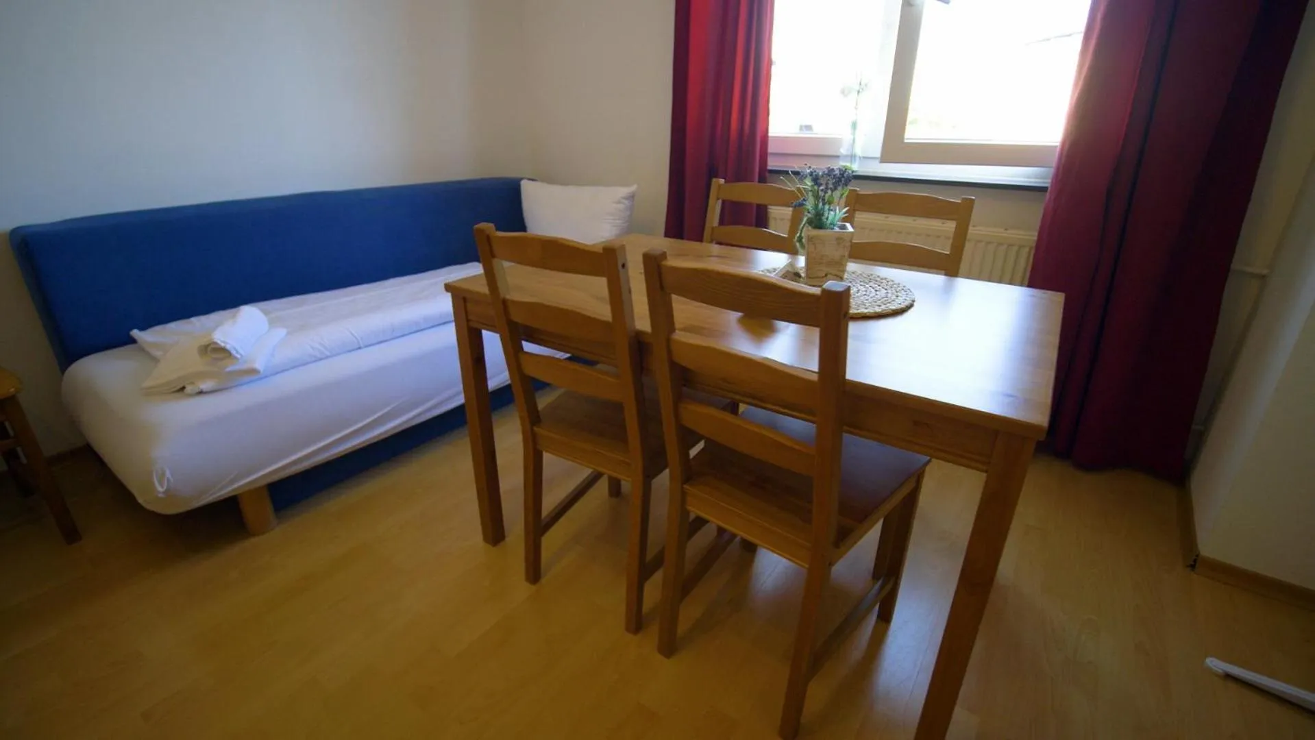 Photo of the whole room, Bed in Gästehaus am Wasserpark