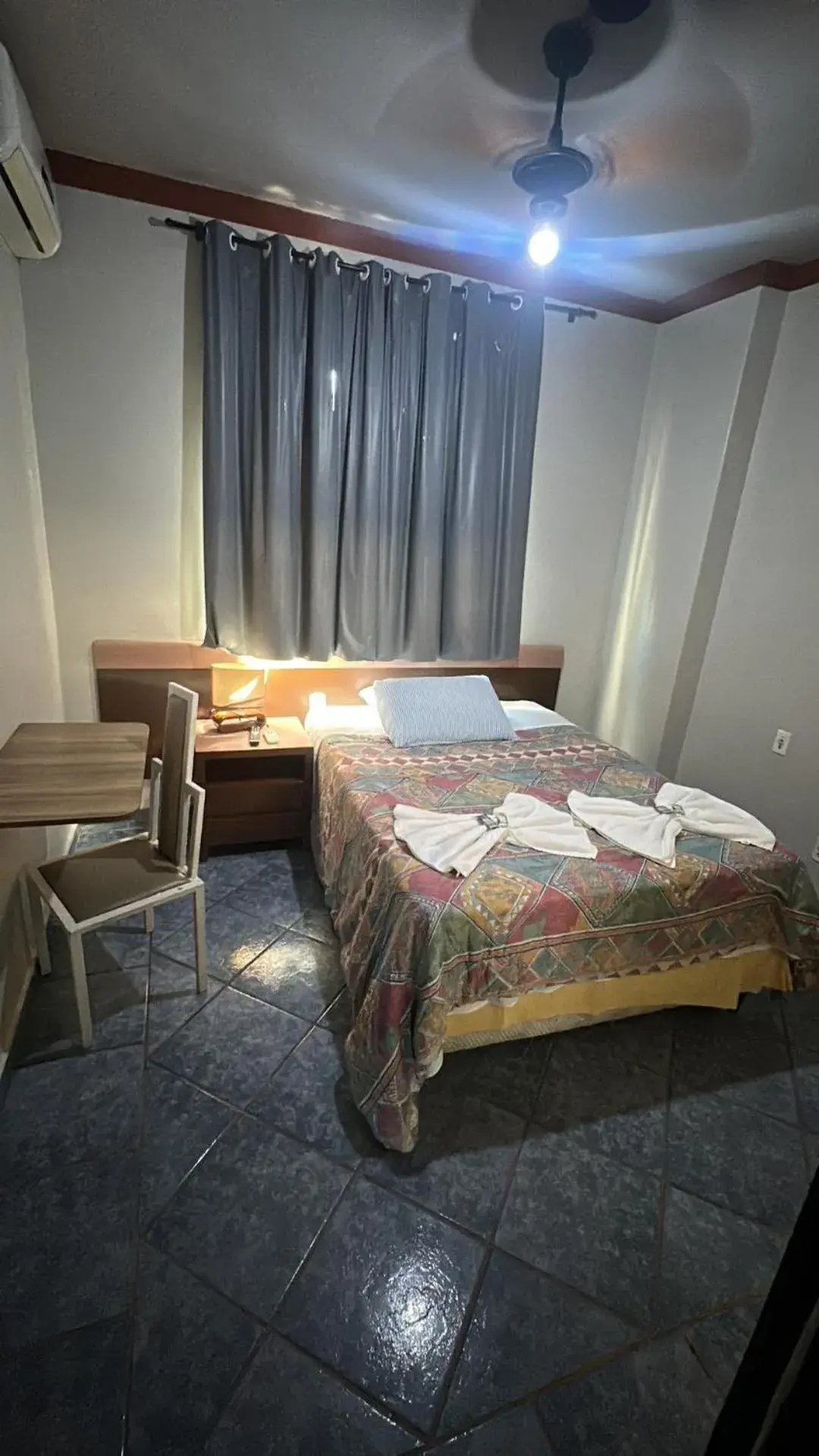 Single Room with Private Bathroom - single occupancy in Hotel Ype de São Carlos Single Room with Private Bathroom - single occupancy in Hotel Ype de São Carlos