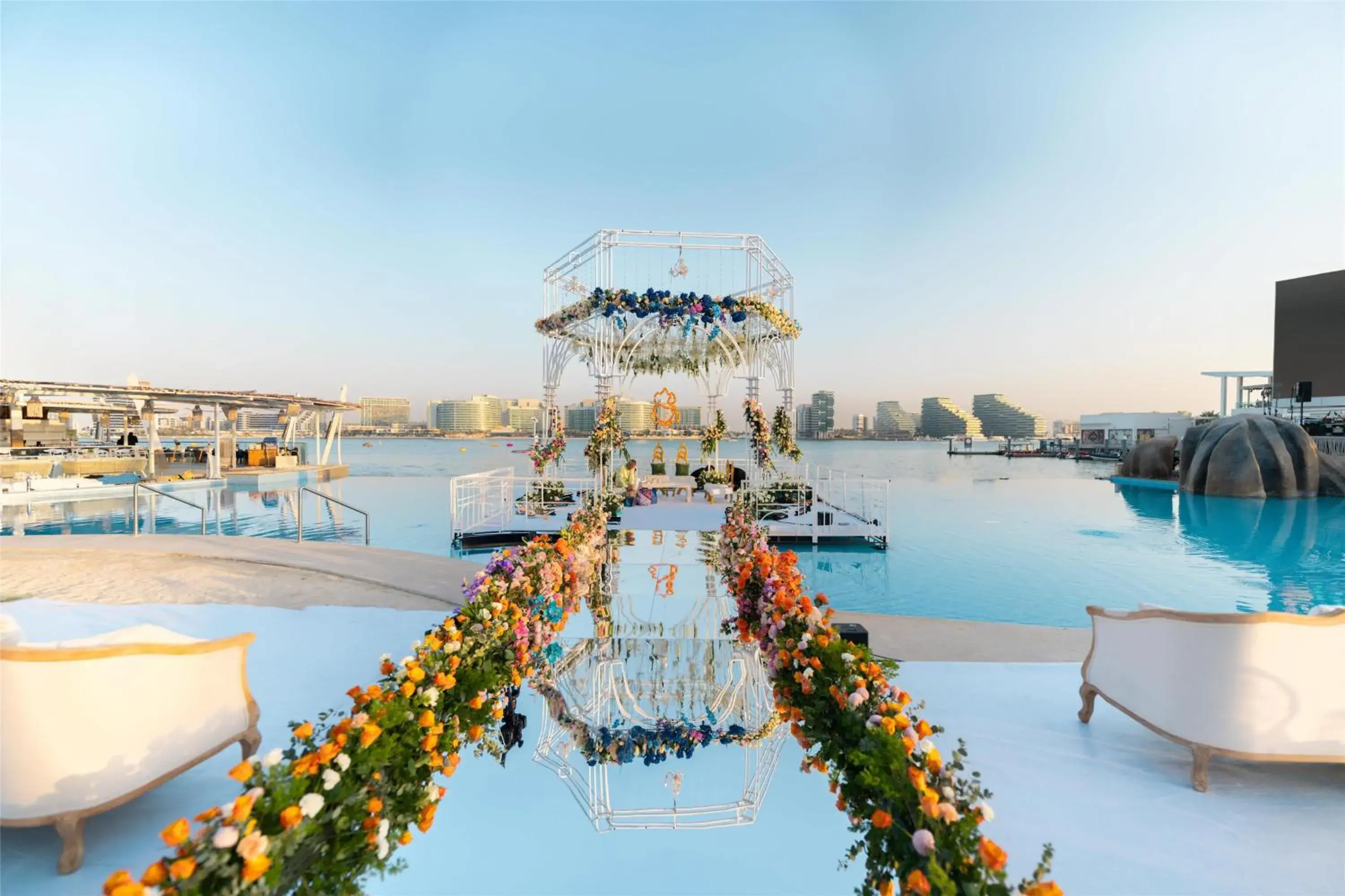 Pool view in Hilton Abu Dhabi Yas Island Pool view in Hilton Abu Dhabi Yas Island