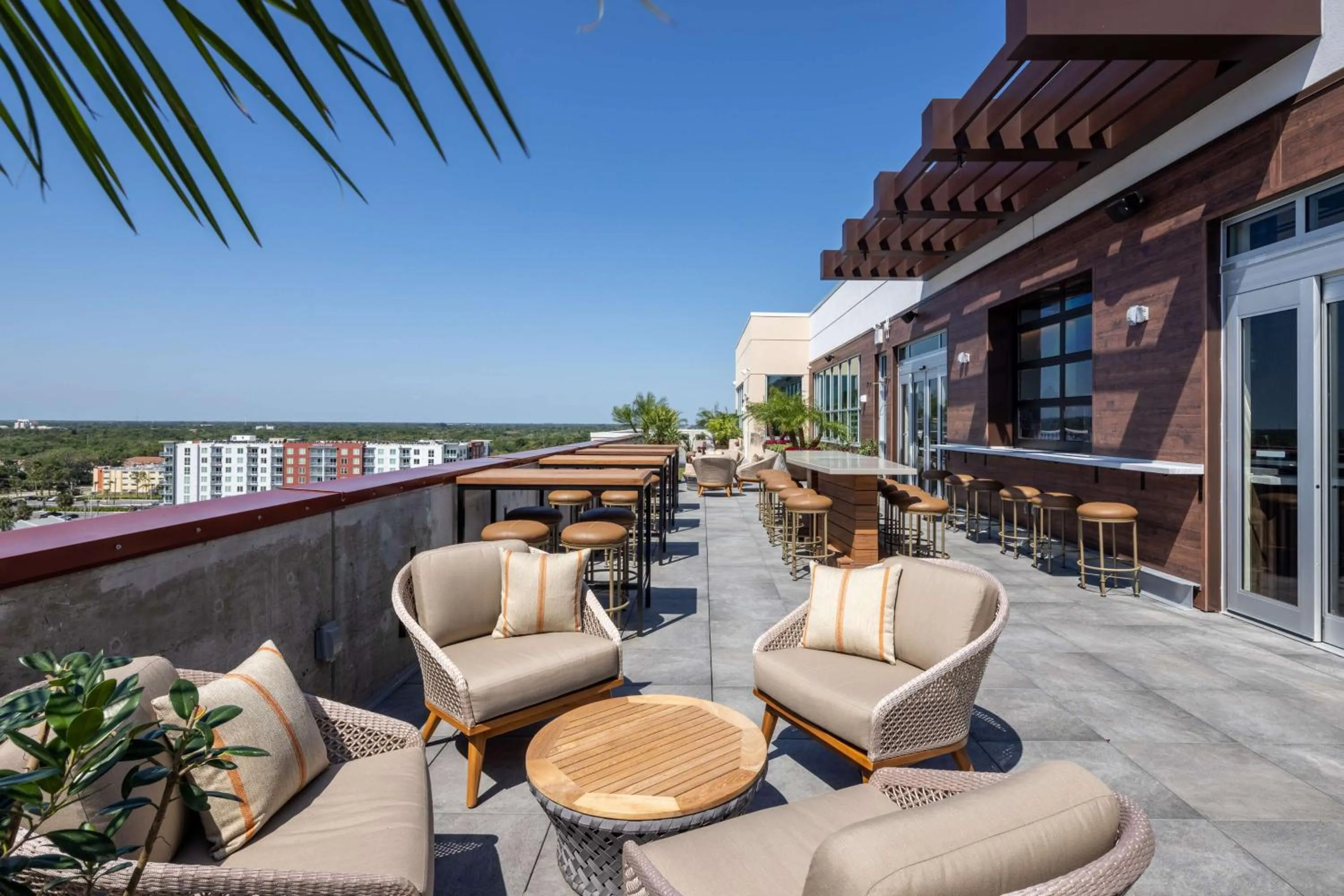 Lounge or bar in Hotel Melby Downtown Melbourne Tapestry Collection By Hilton