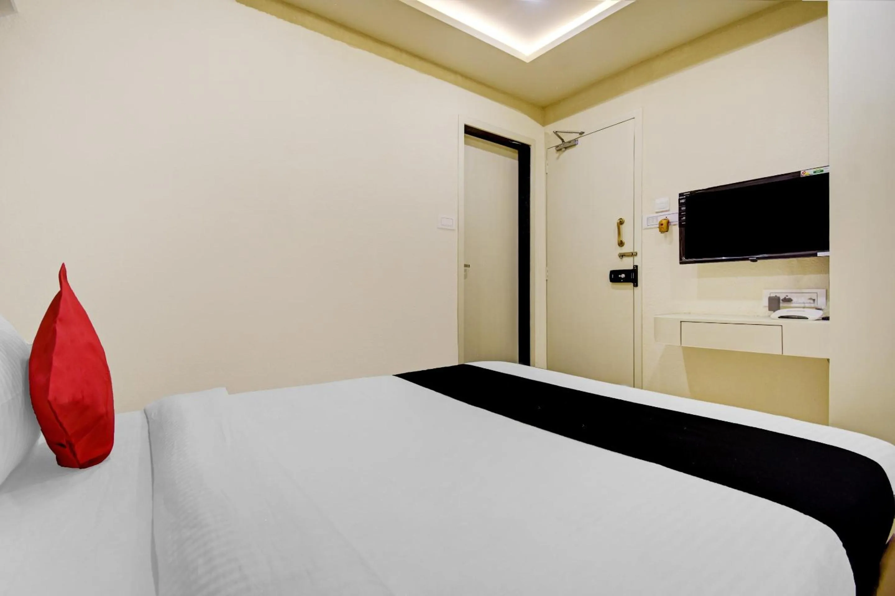 Bedroom, Bed in Collection O Snowfox