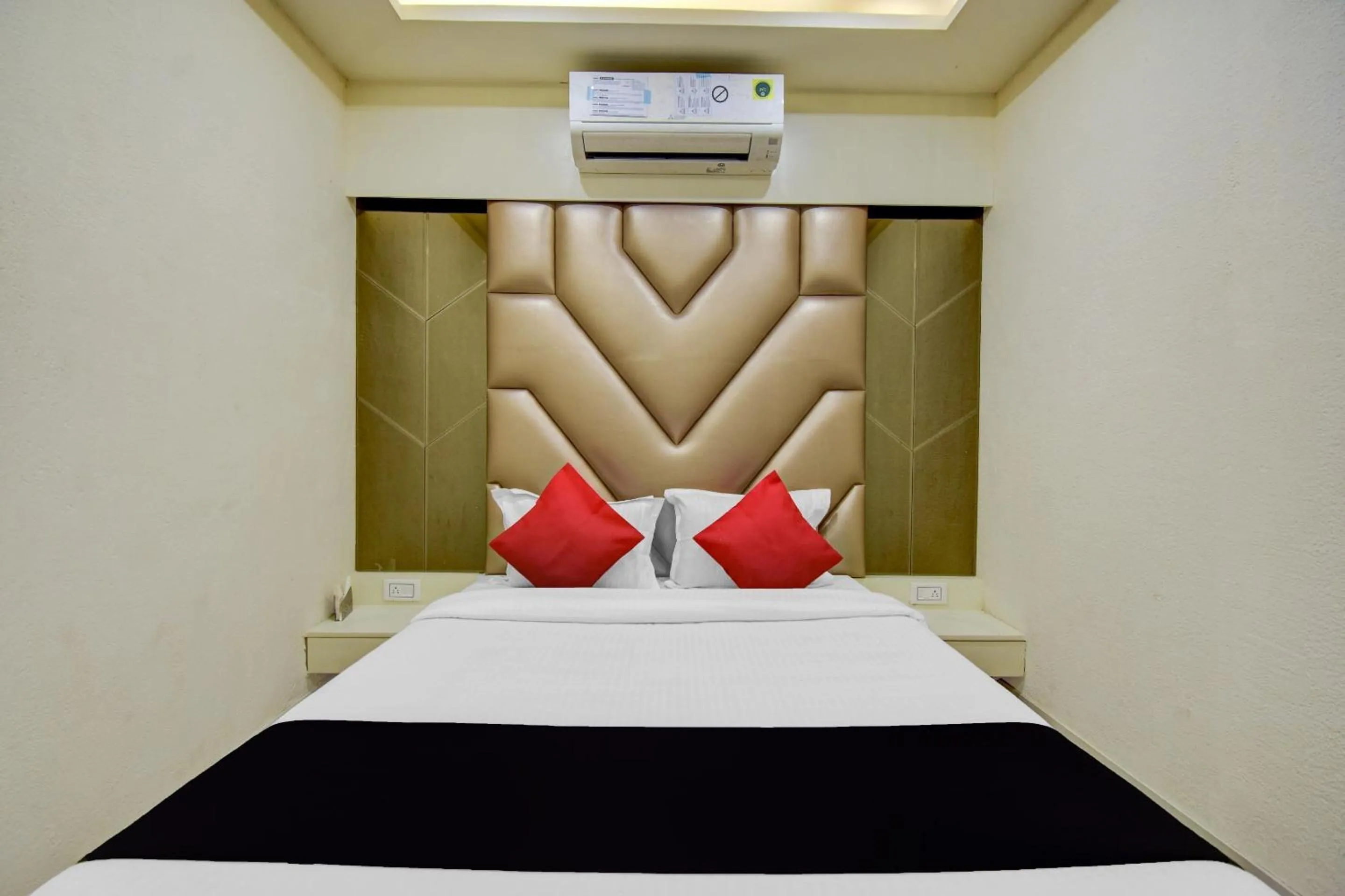 Bathroom, Bed in Collection O Snowfox