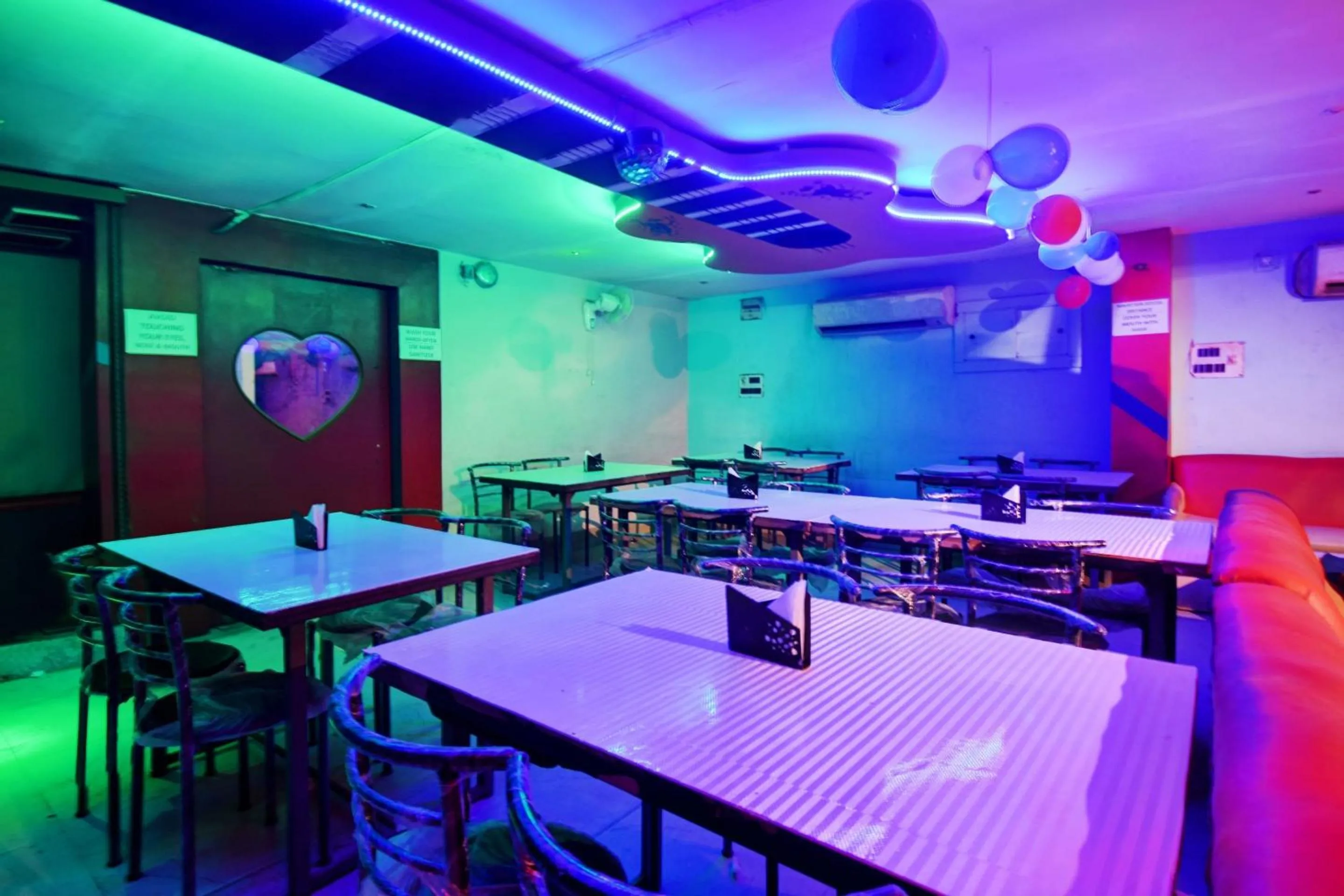 Restaurant/places to eat in Collection O Snowfox