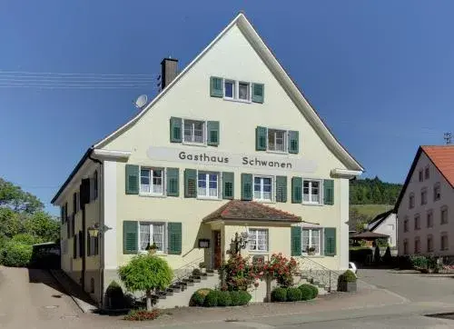 Gasthaus Schwanen & Villa Pfarrhus Gasthaus Schwanen & Villa Pfarrhus