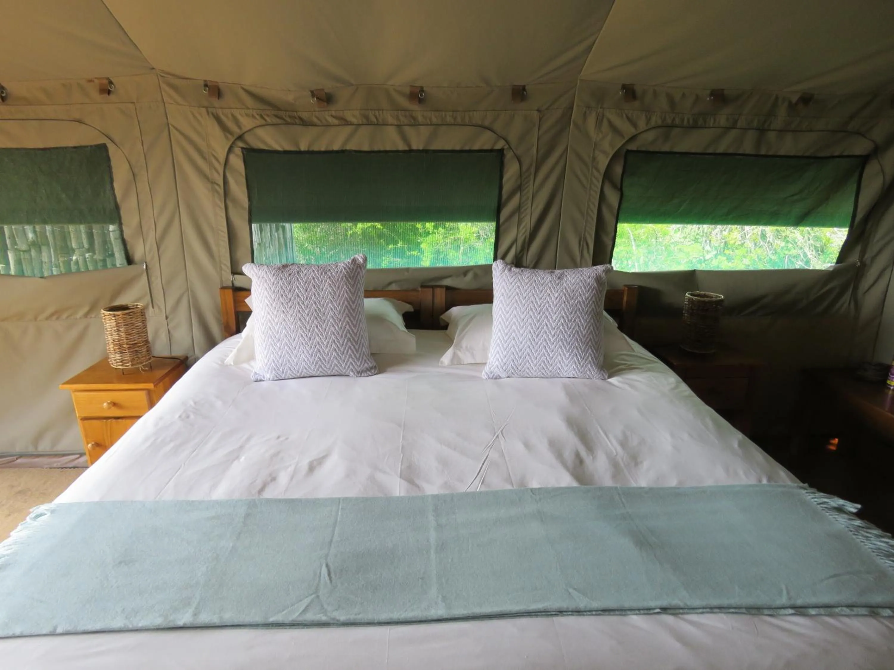 Bed in Woodbury Tented Camp – Amakhala Game Reserve