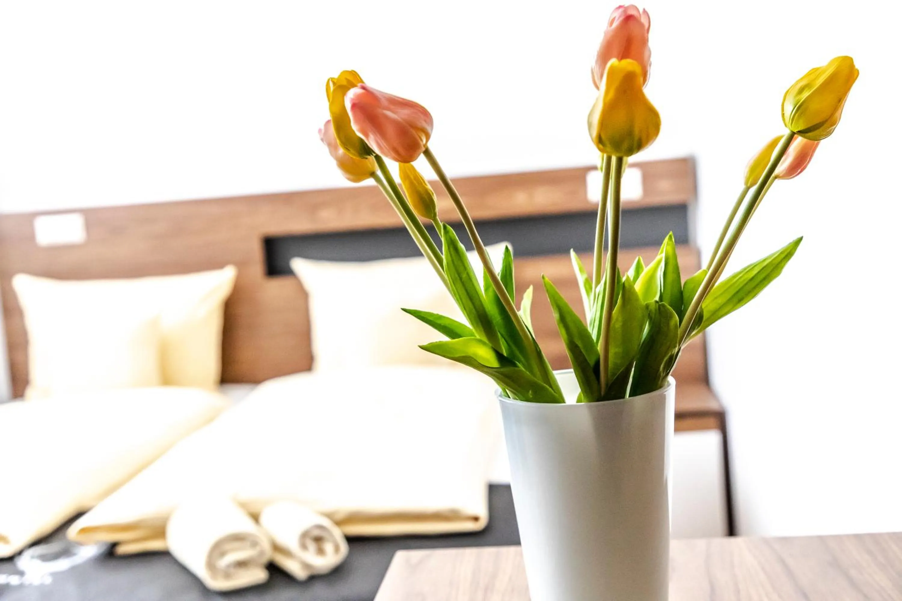 Bed in Hotel JÄGERHAUS in Singen am Hohentwiel