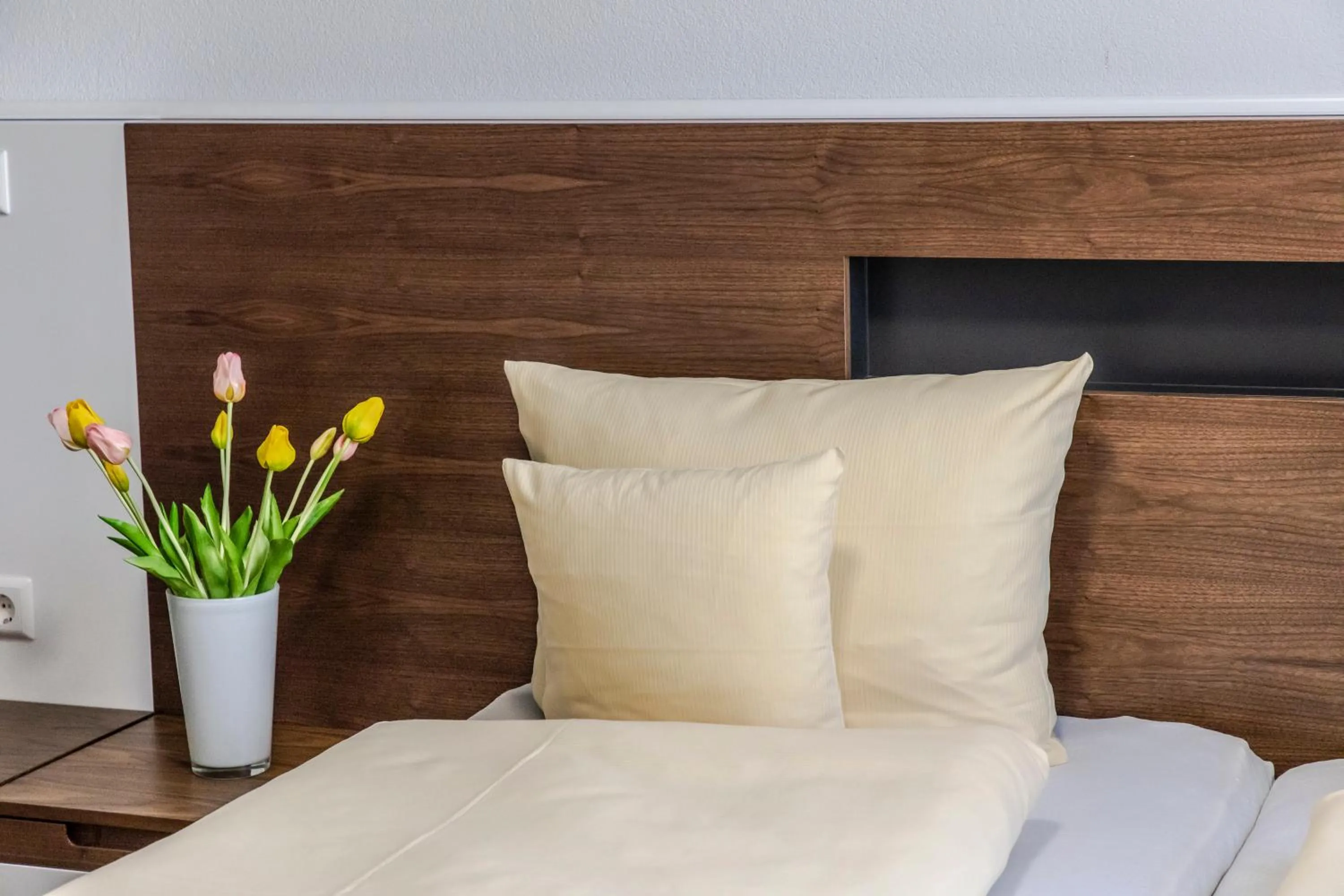 Photo of the whole room, Bed in Hotel JÄGERHAUS in Singen am Hohentwiel