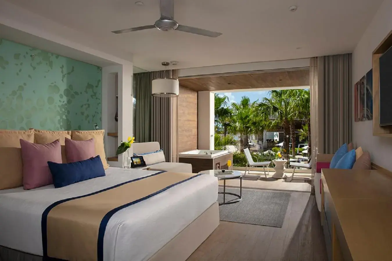 Preferred Club Junior Suite Tropical View King in Secrets Riviera Cancún Resort & Spa - Adults Only - All inclusive Preferred Club Junior Suite Tropical View King in Secrets Riviera Cancún Resort & Spa - Adults Only - All inclusive