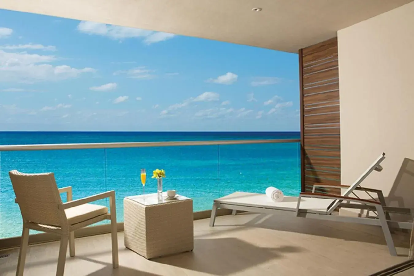 Preferred Club Master Suite Ocean Front King in Secrets Riviera Cancún Resort & Spa - Adults Only - All inclusive Preferred Club Master Suite Ocean Front King in Secrets Riviera Cancún Resort & Spa - Adults Only - All inclusive