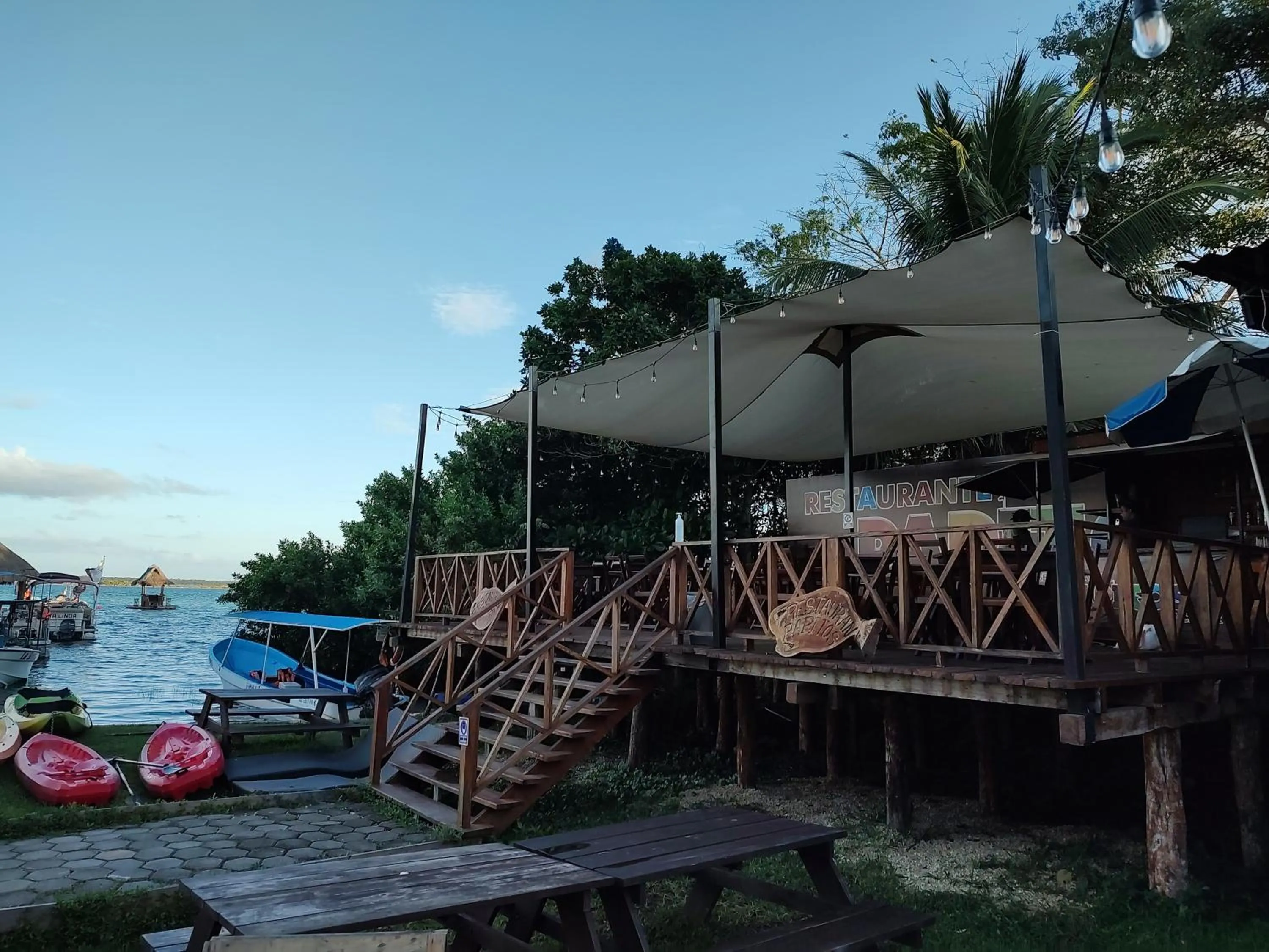 Restaurant/places to eat in Papitos Bacalar Hotel and Marina
