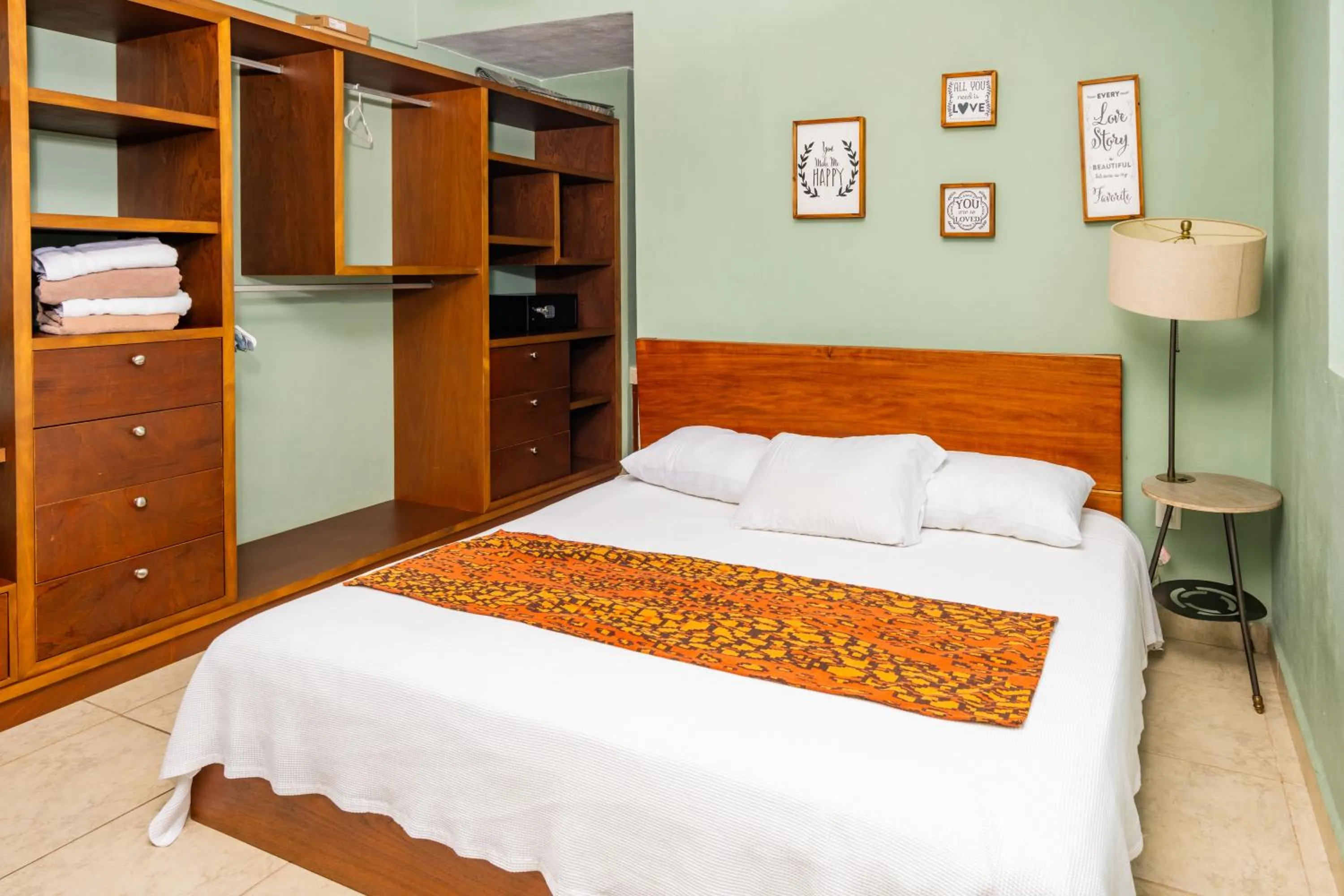 Bedroom, Bed in UNICO Y AGRADABLE DTO EN ZONA CENTRO PARA 6 PAX