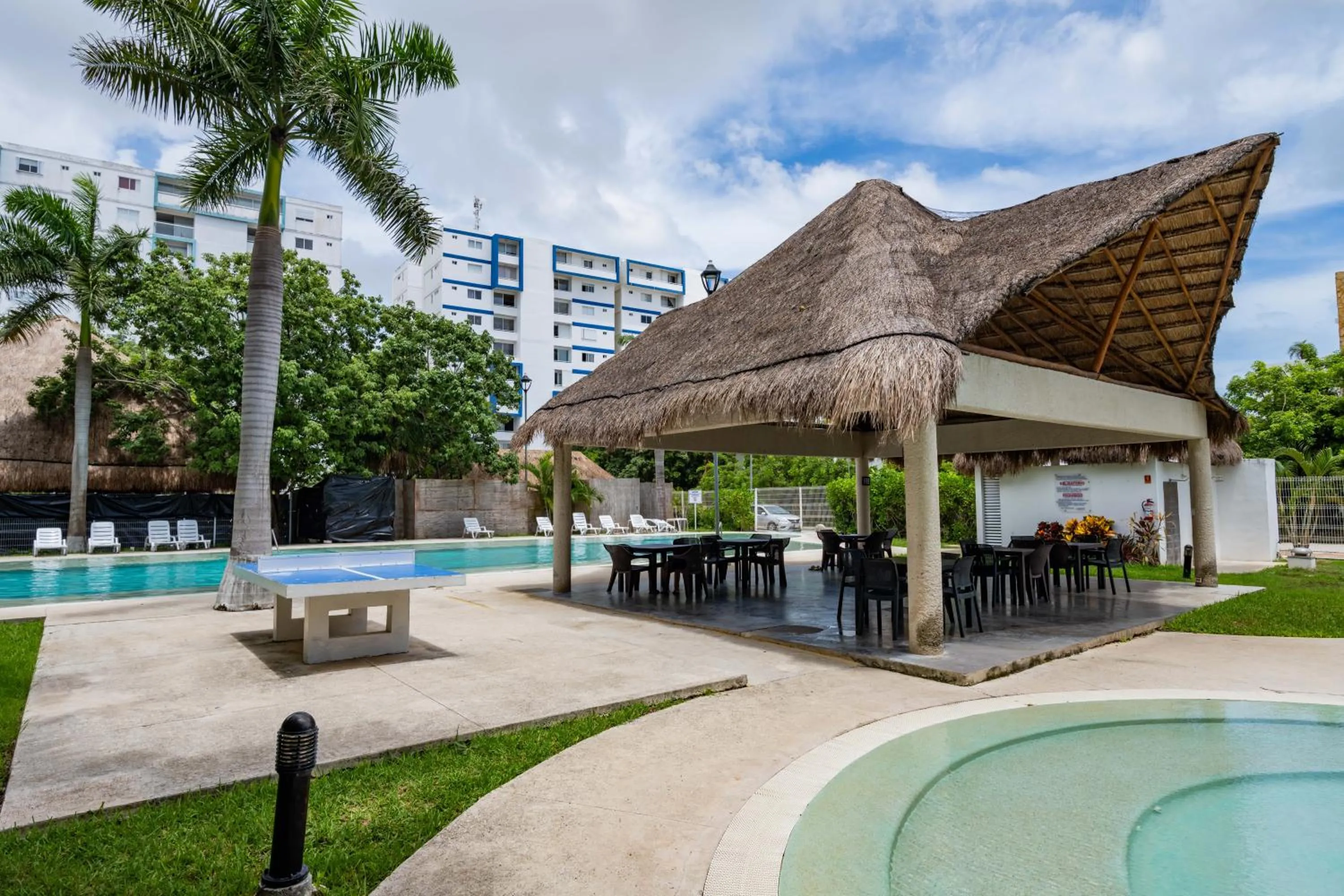 Swimming pool in UNICO Y AGRADABLE DTO EN ZONA CENTRO PARA 6 PAX