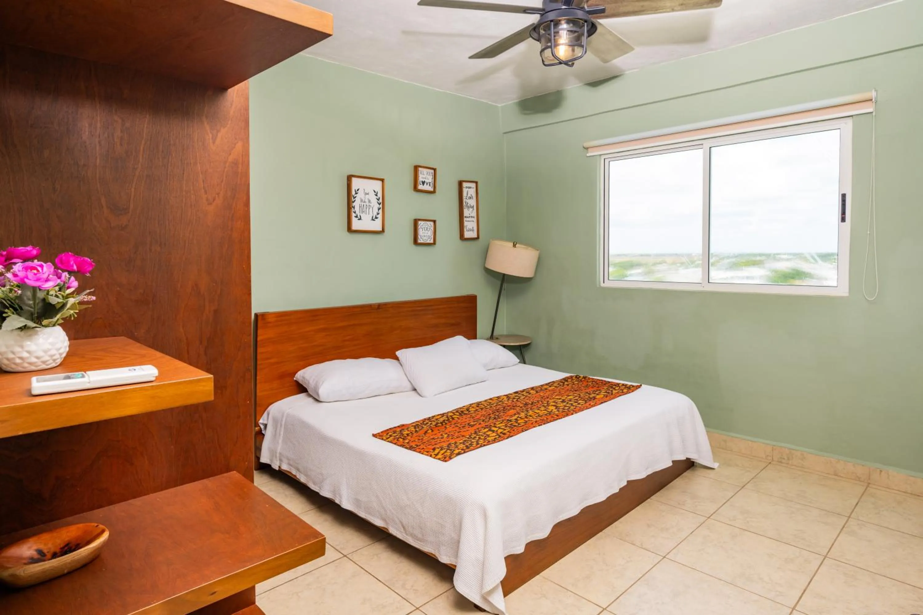 Photo of the whole room, Bed in UNICO Y AGRADABLE DTO EN ZONA CENTRO PARA 6 PAX