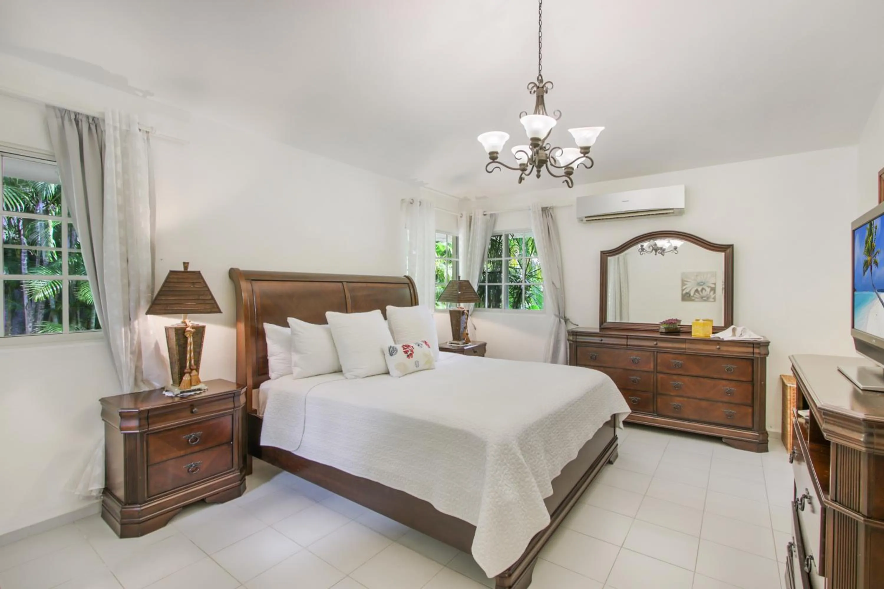 Bed in Amazing Villa in Casa de Campo with Included in Price Maid and Waiter