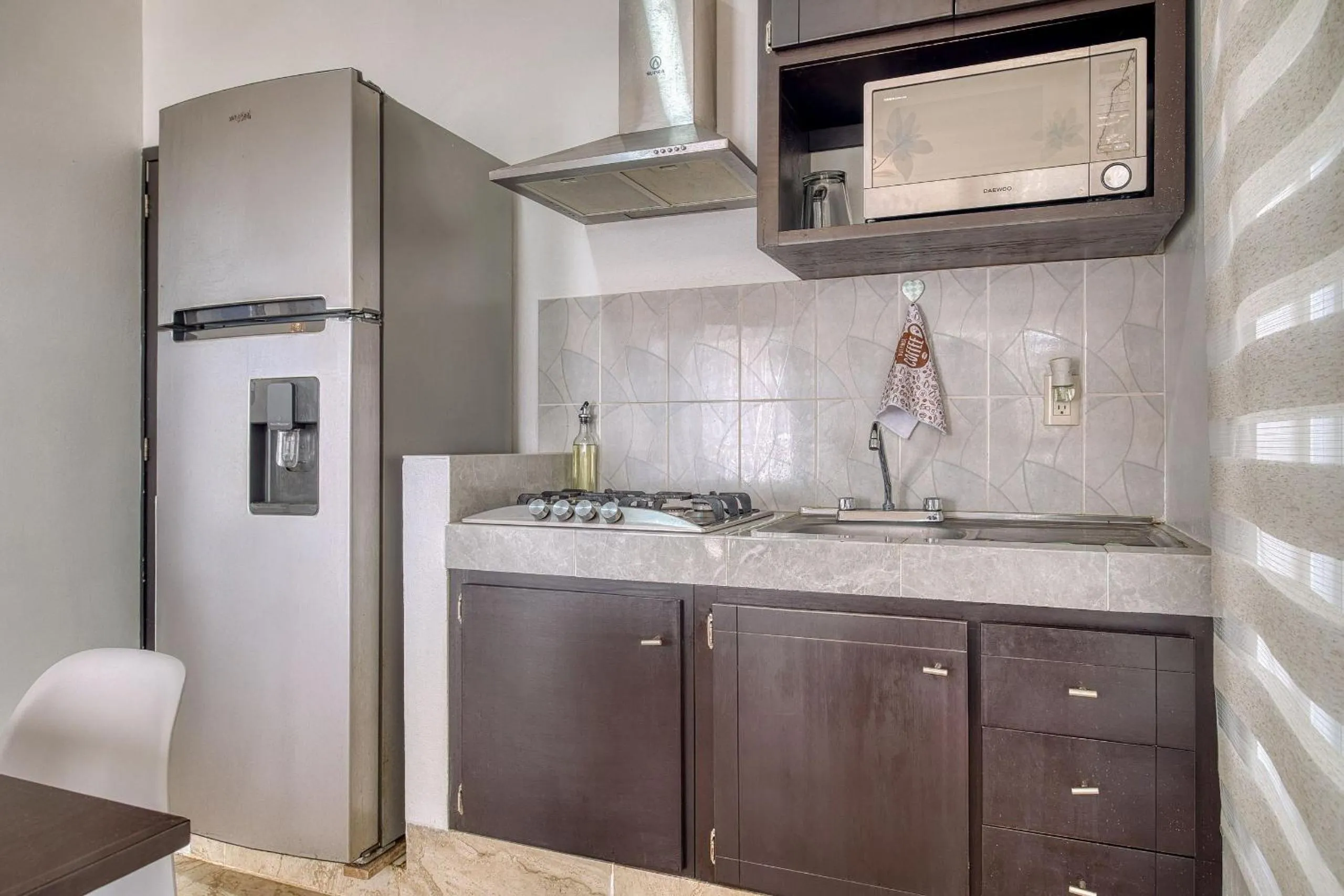 Communal kitchen in La Aurora Puerto Escondido