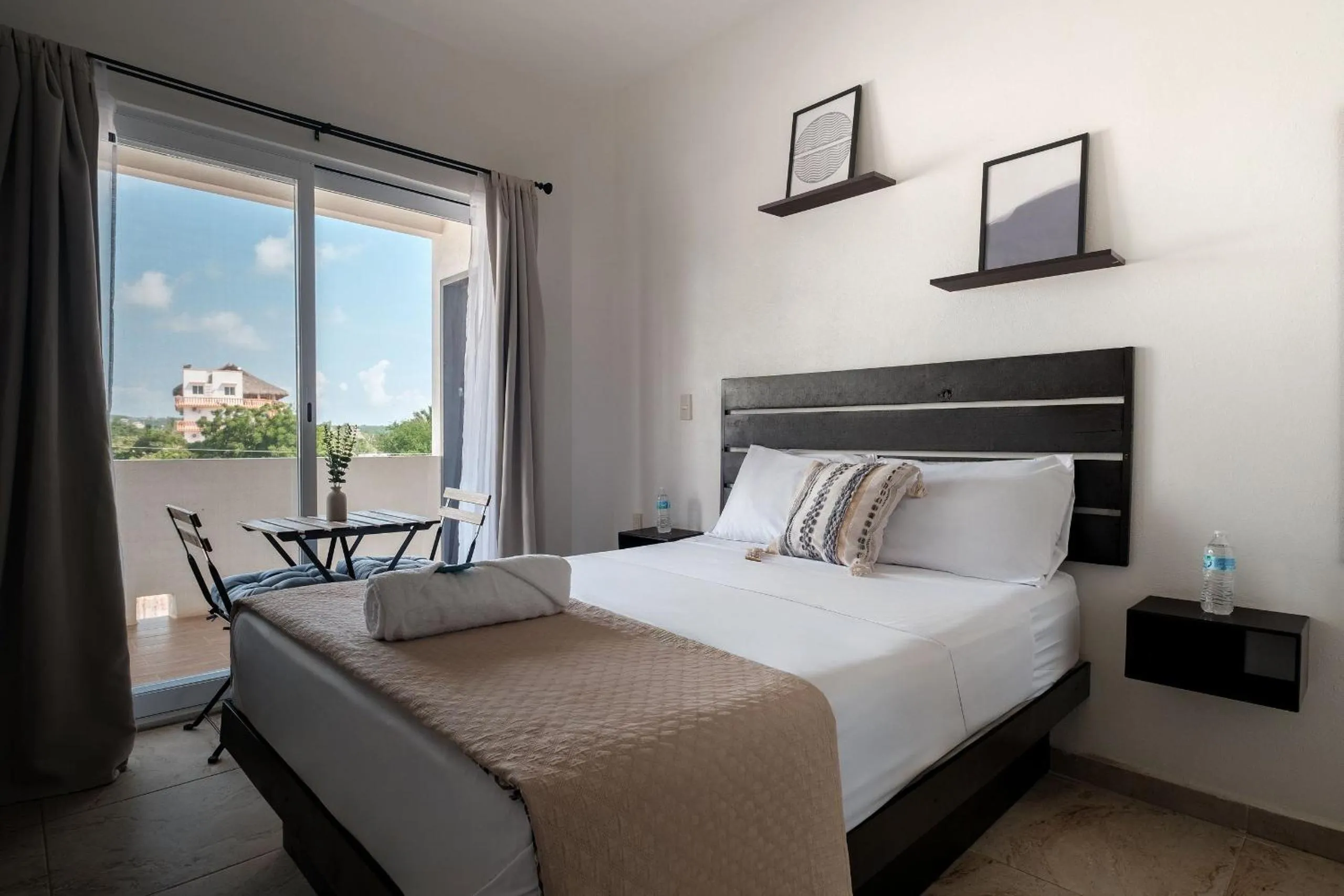 Bed in La Aurora Puerto Escondido