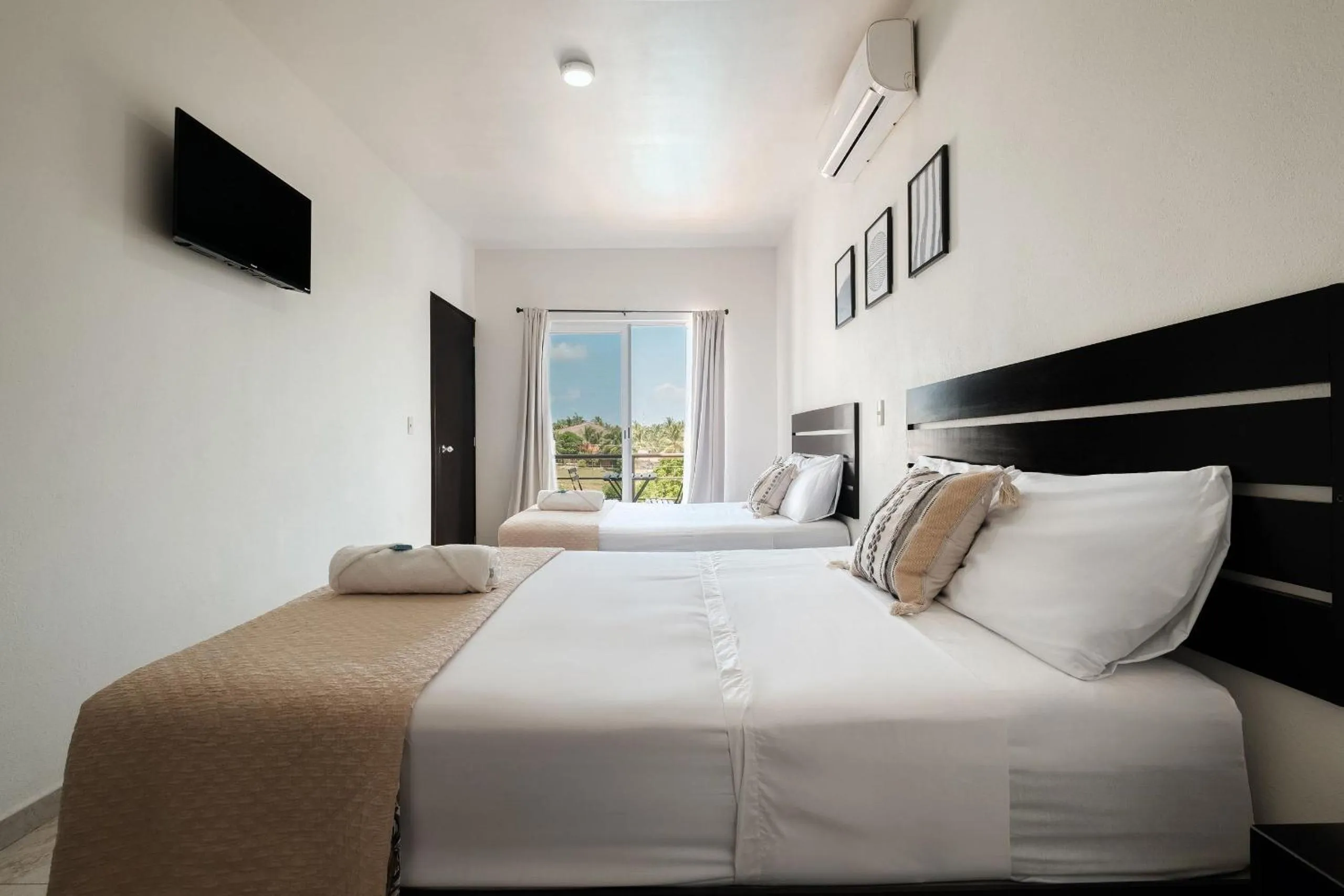 Bed in La Aurora Puerto Escondido