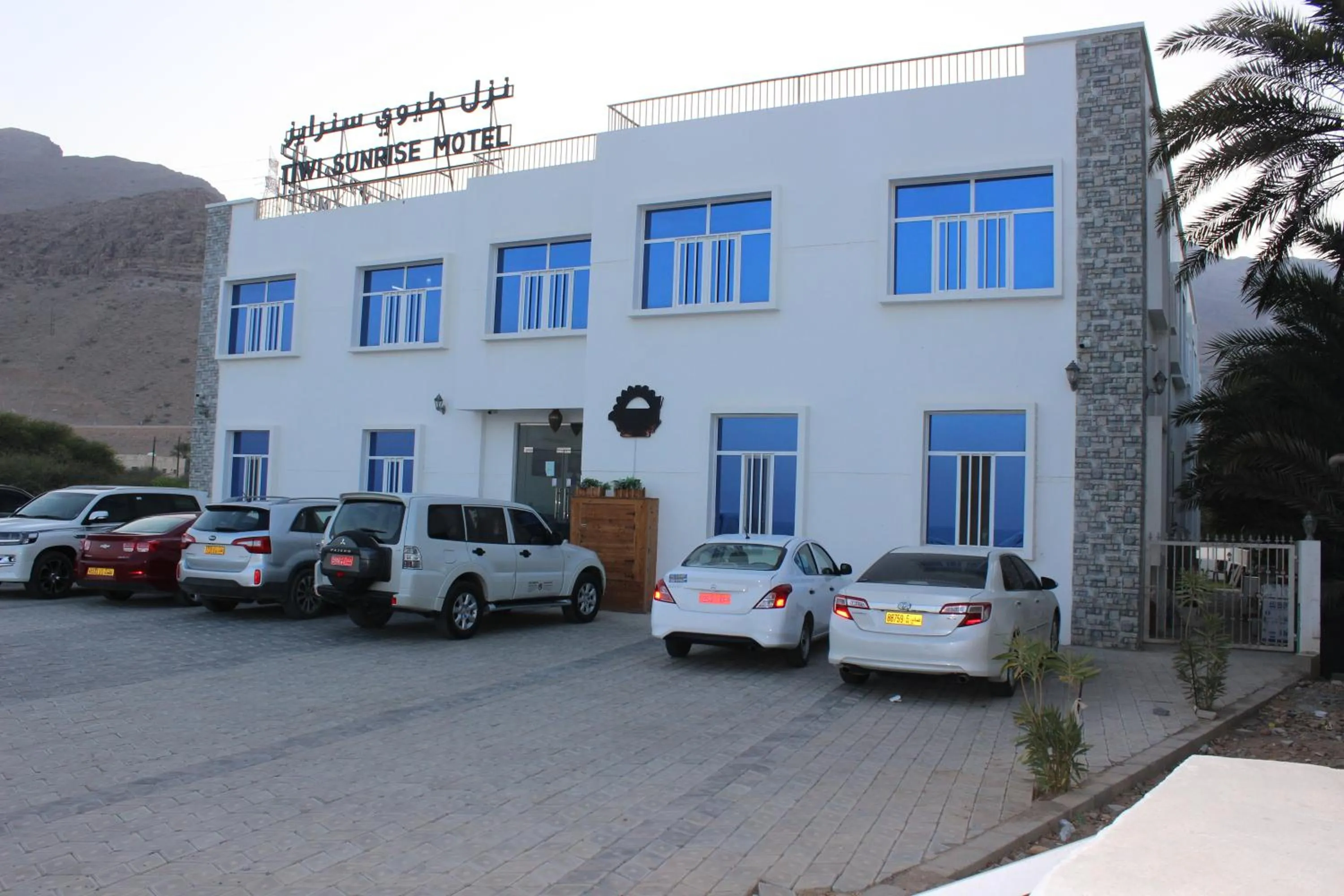 Property building in Tiwi Sunrise