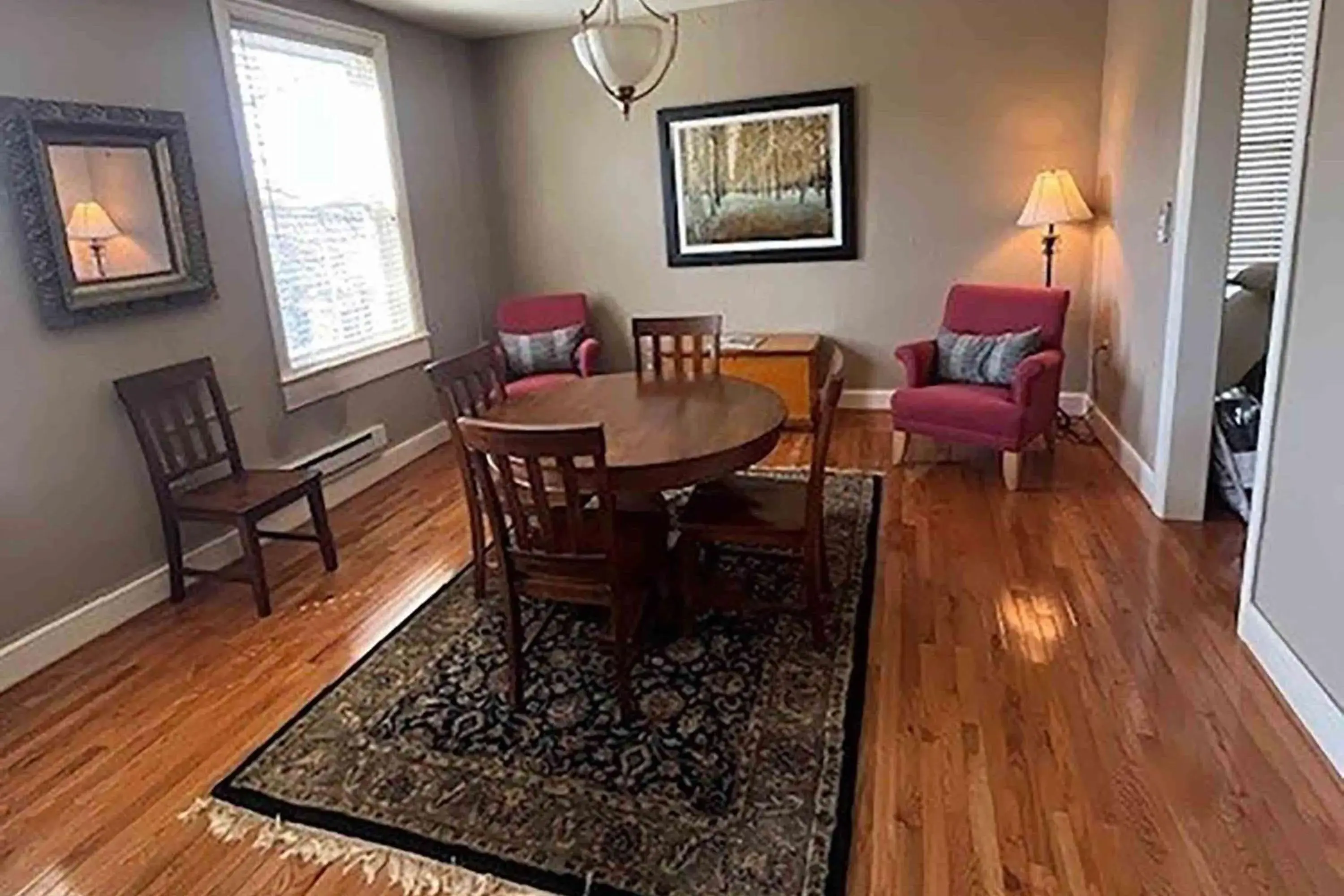 Lounge or bar in James Buchanan Hotel, Trademark Collection by Wyndham Lounge or bar in James Buchanan Hotel, Trademark Collection by Wyndham